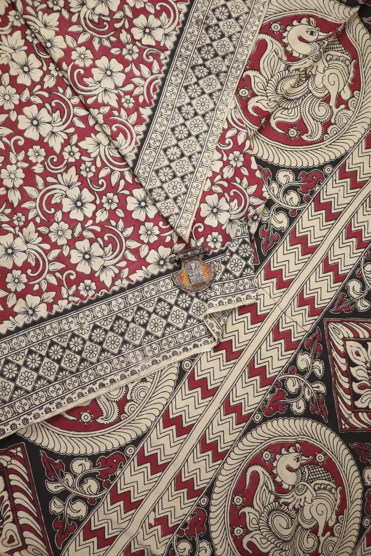magenta-flower-kalamkari-saree-kk001310-a