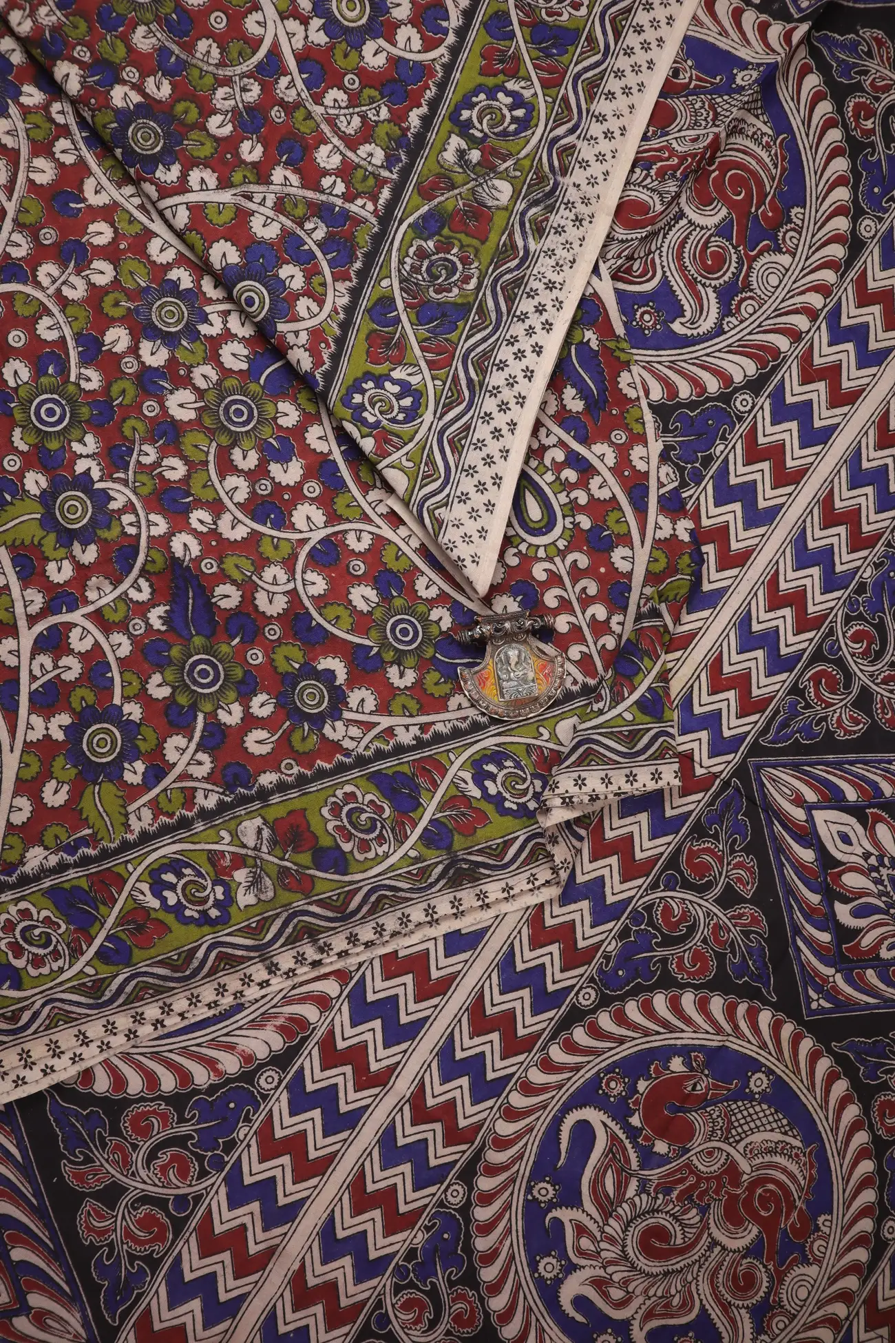 maroon-flower-kalamkari-saree-kk001301-a