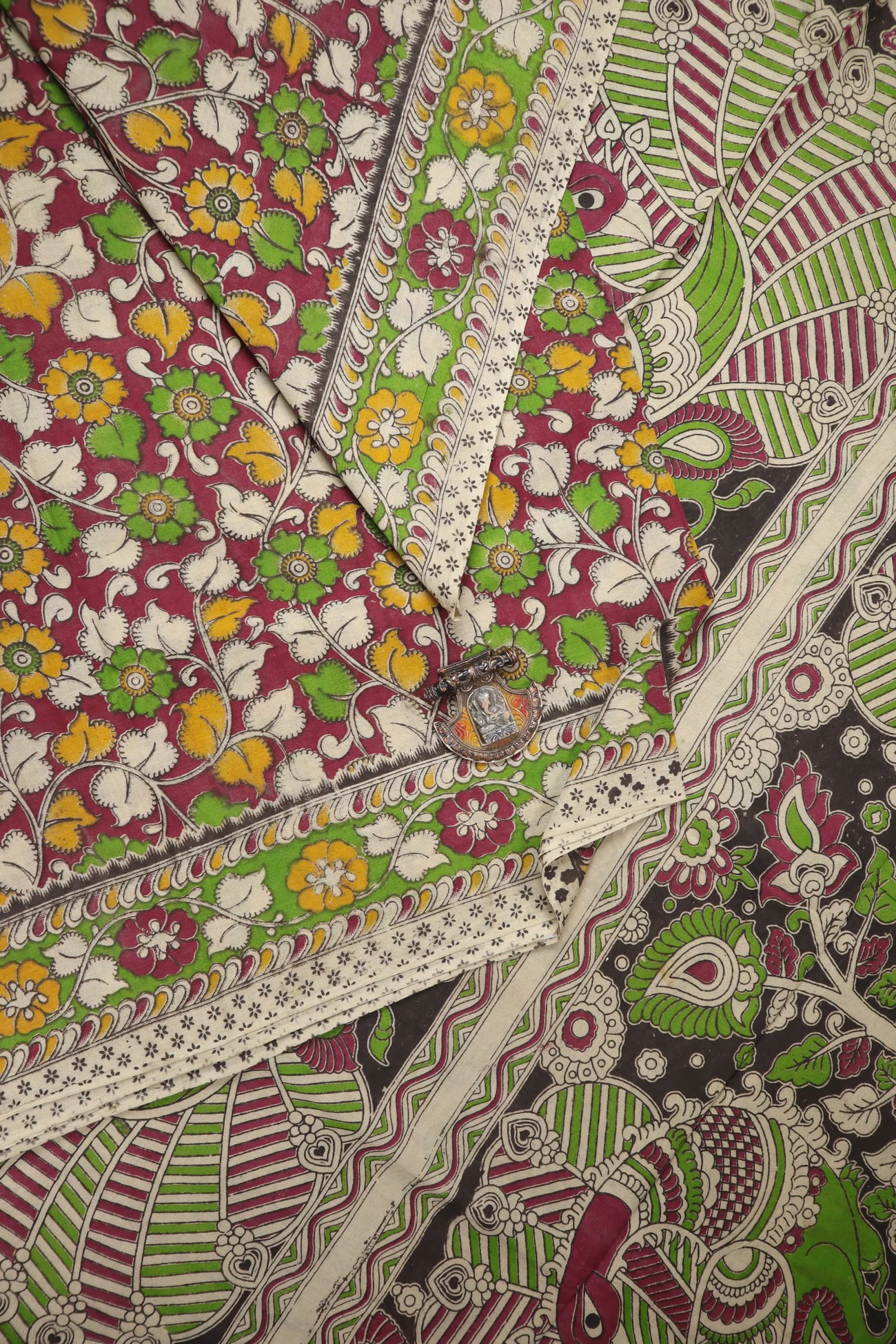 magenta-flower-kalamkari-saree-kk001393-a