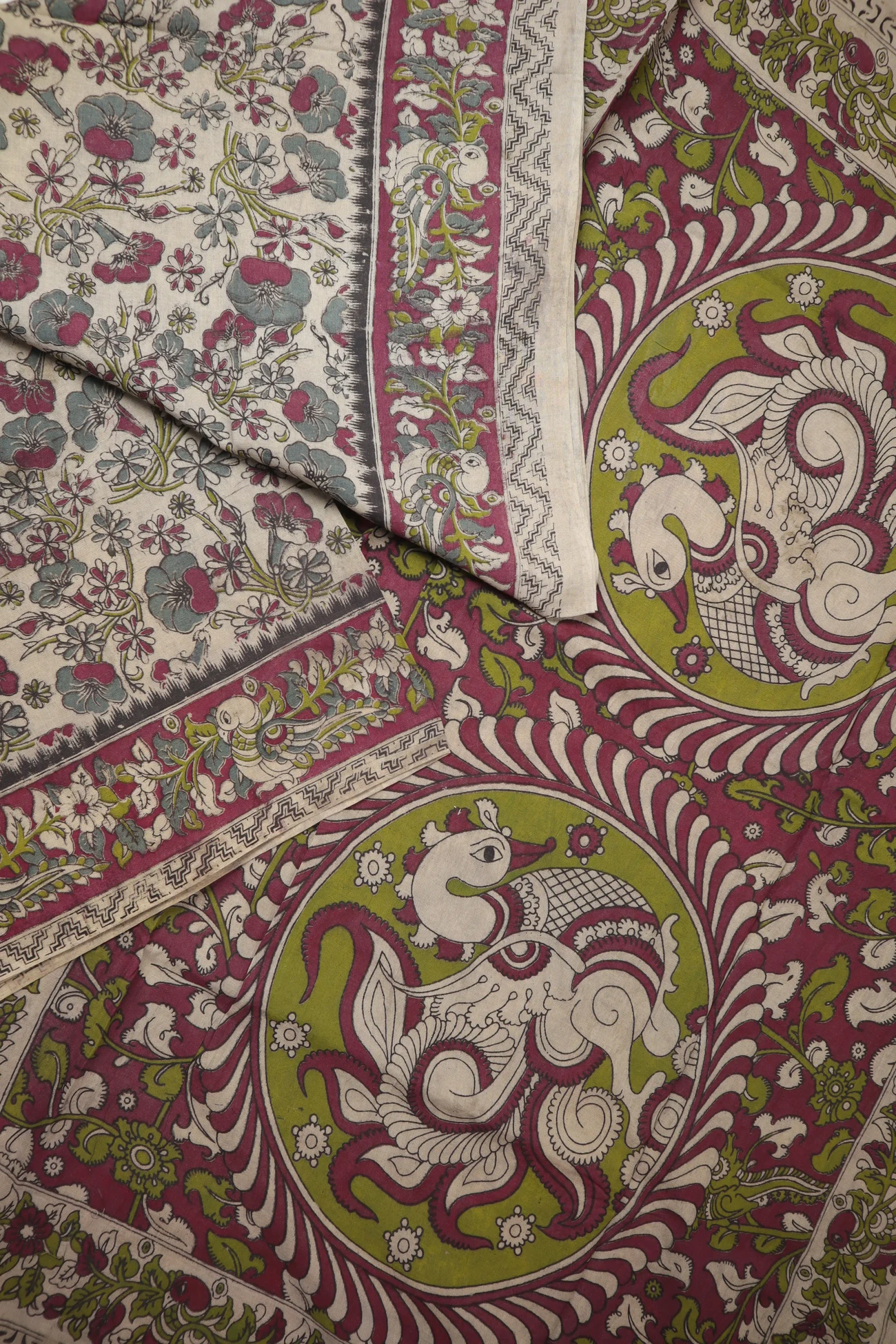 off-white-flower-peacock-kalamkari-saree-kk001370-b