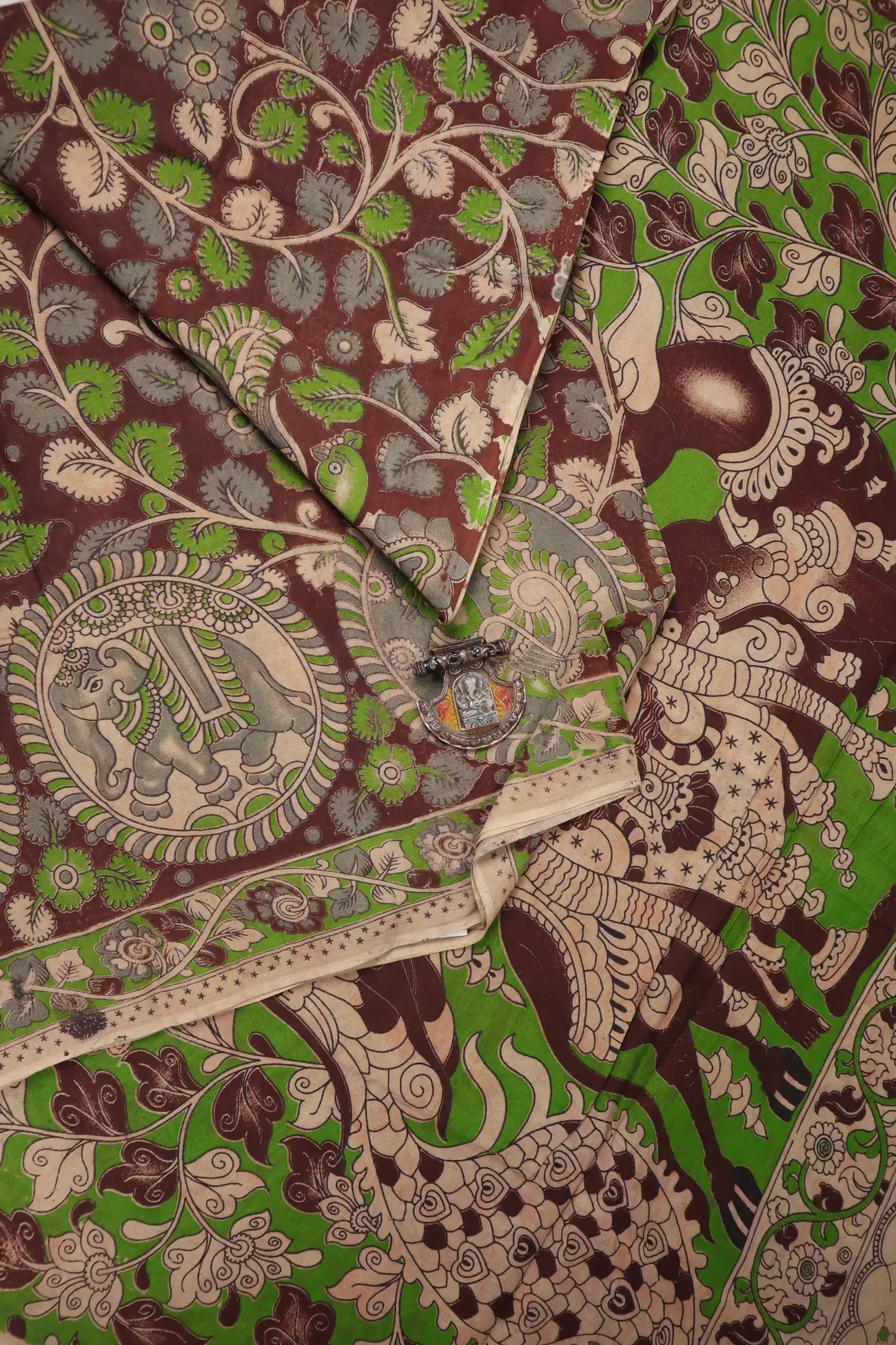 brown-flower-kalamkari-saree-kk001356-a