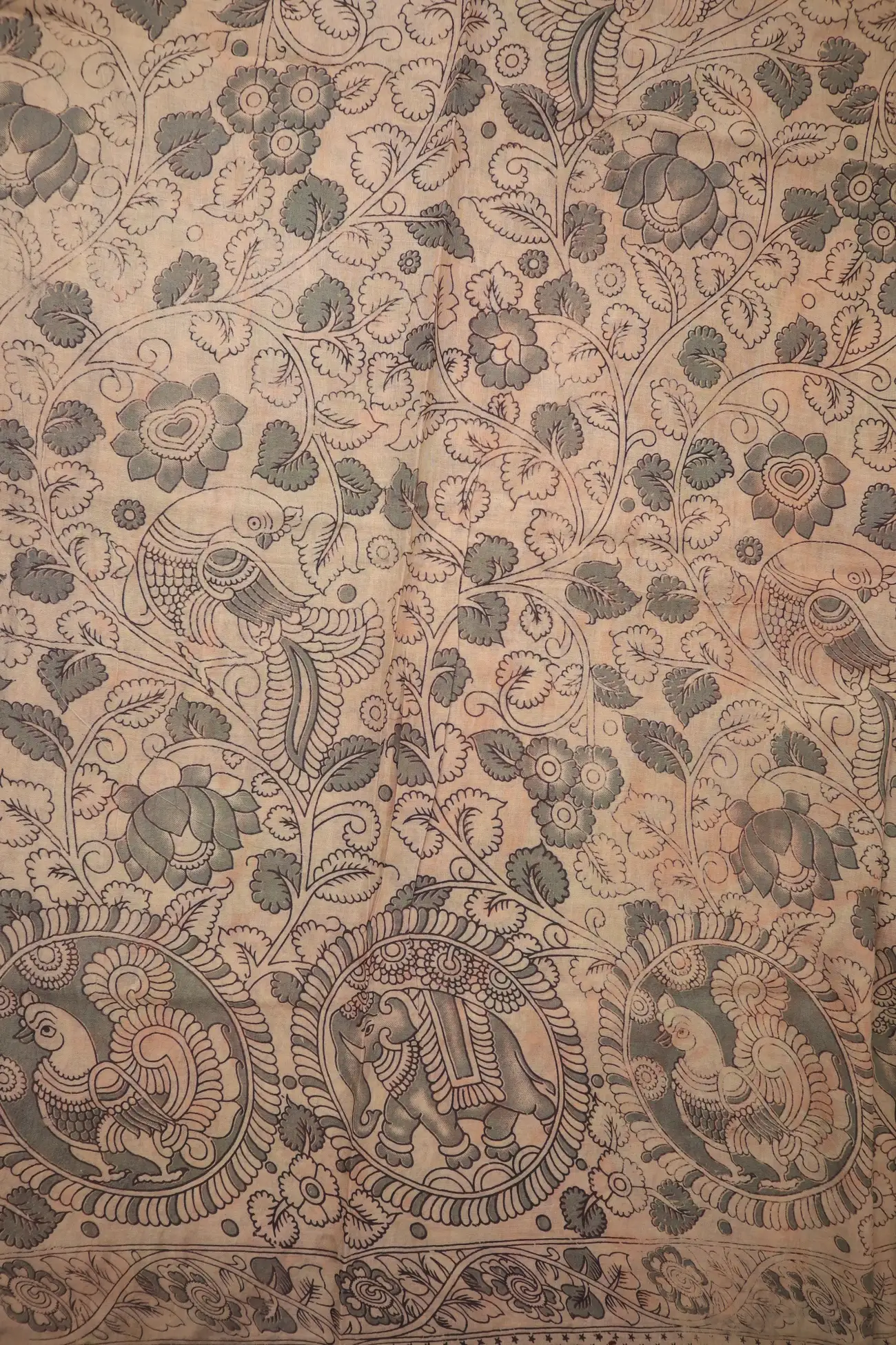 brown-flower-kalamkari-saree-kk001356-d