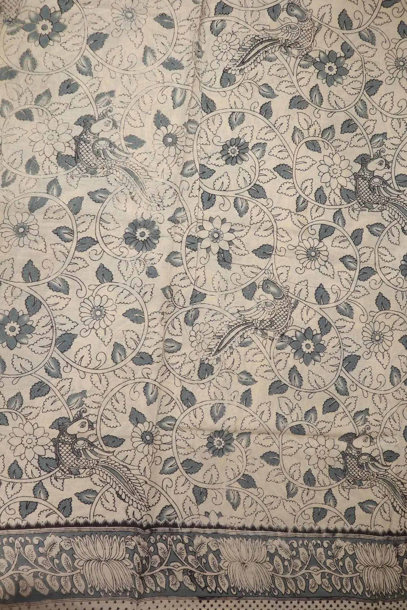 blue-flower-kalamkari-saree-kk001333-d