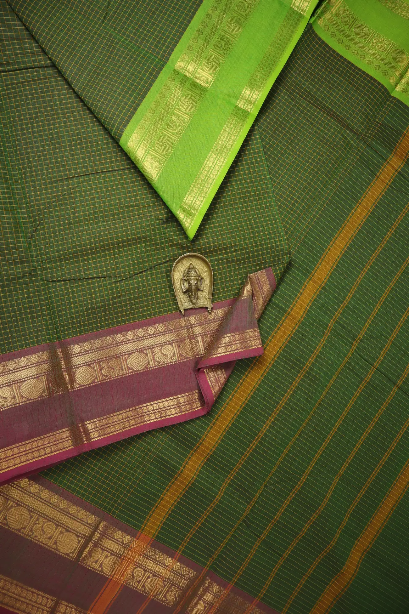 green-peacock-checked-saree-ck002798-a