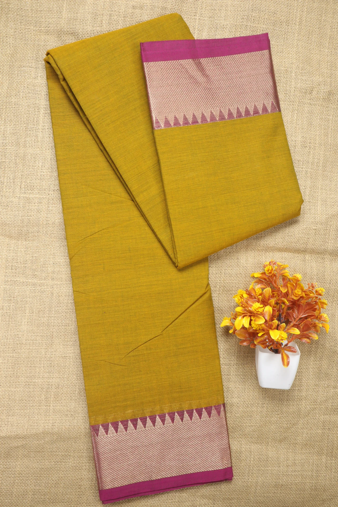 olive-temple-malarkodi-saree-mk008299-a