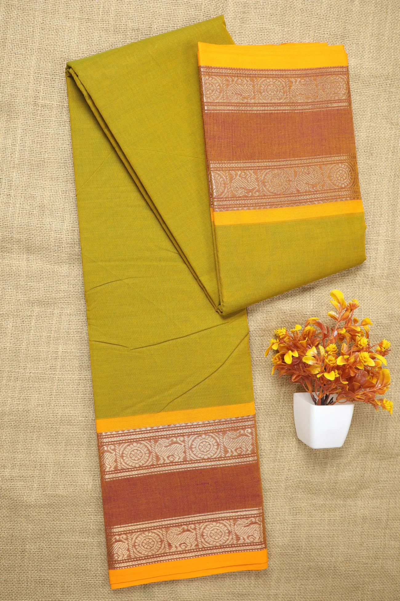 olive-ruthratcham-malarkodi-saree-mk008279-a