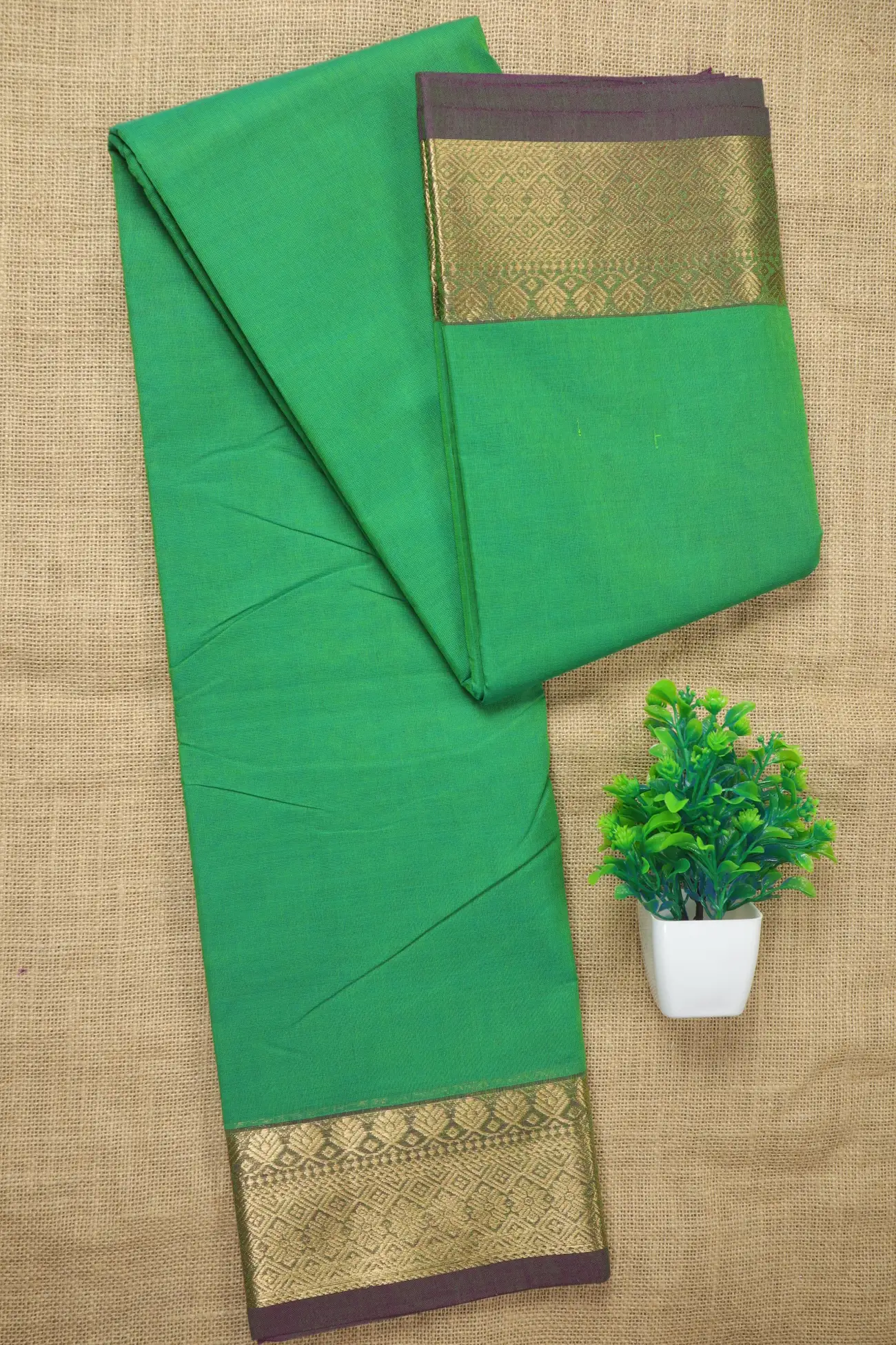 green-flower-malarkodi-saree-mk008266-a