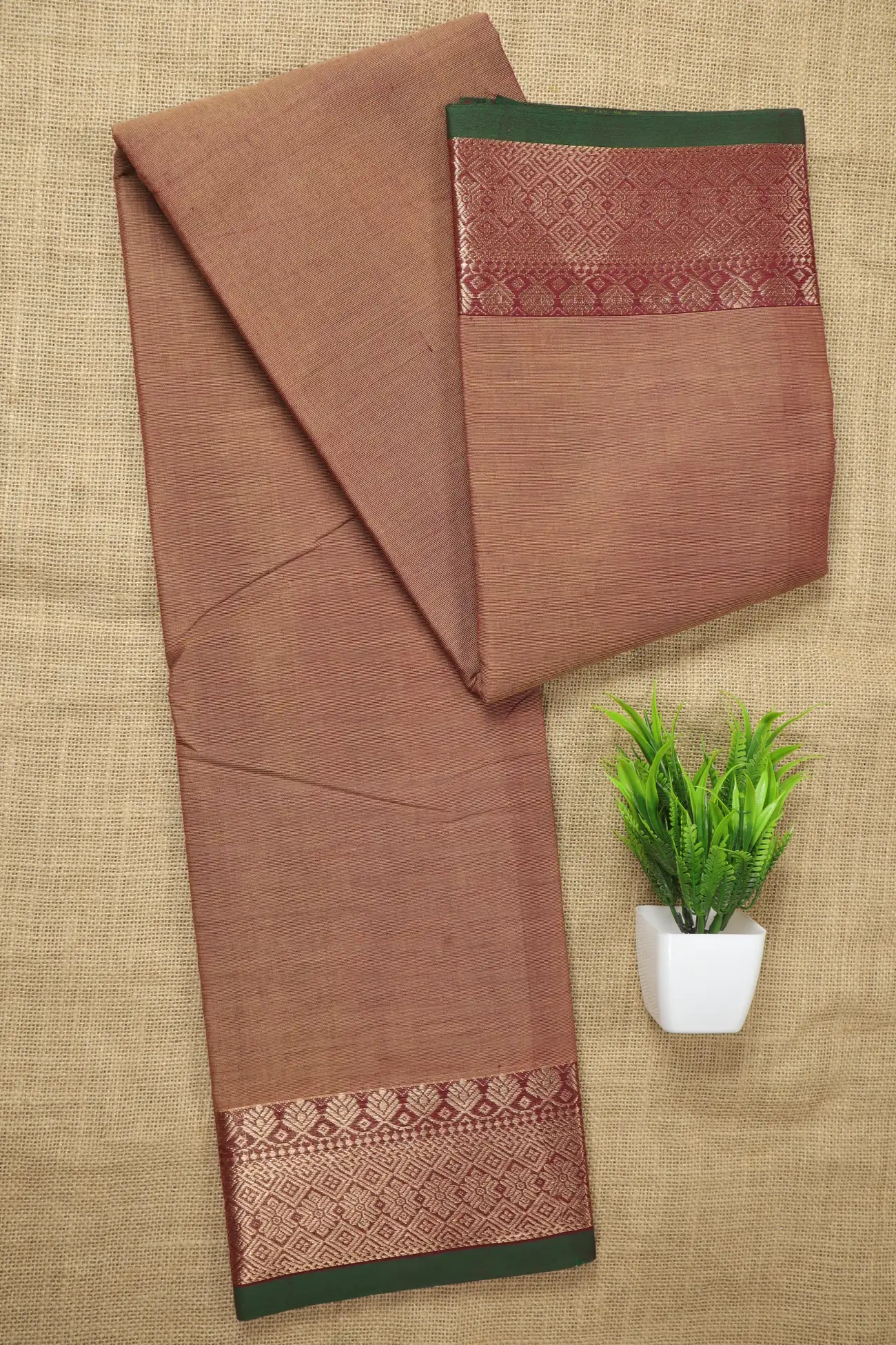 indian-red-flower-malarkodi-saree-mk008264-a