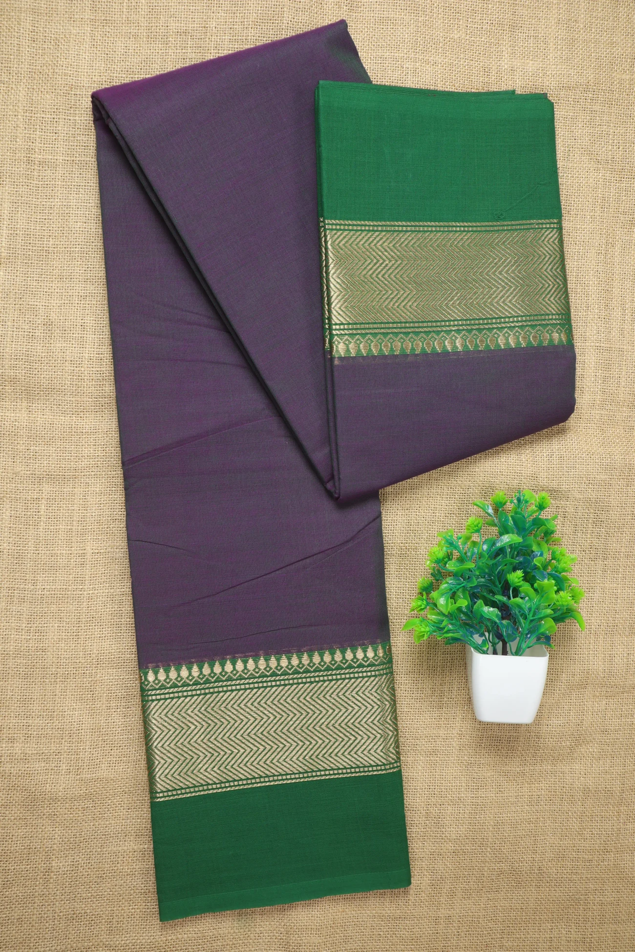 purple-zigzag-malarkodi-saree-mk008293-a