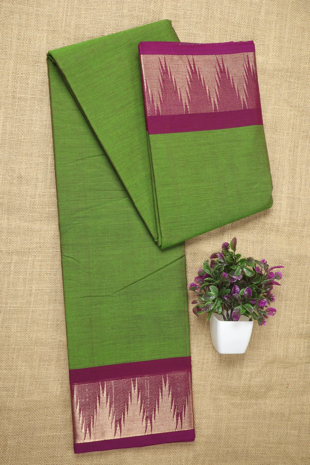 green-thalampoo-reku-malarkodi-saree-mk008332-a
