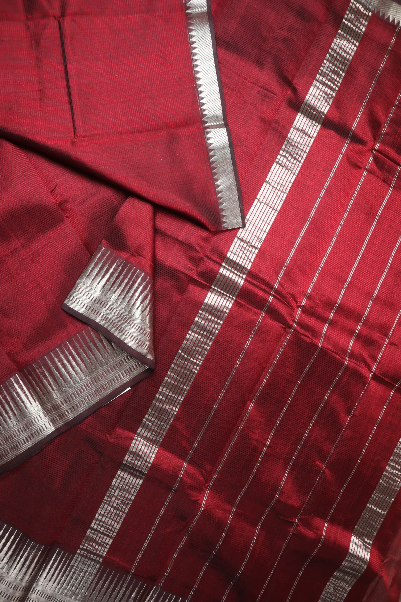 maroon-oosi-gopuram-mangalagiri-silk-cotton-mls000599-c