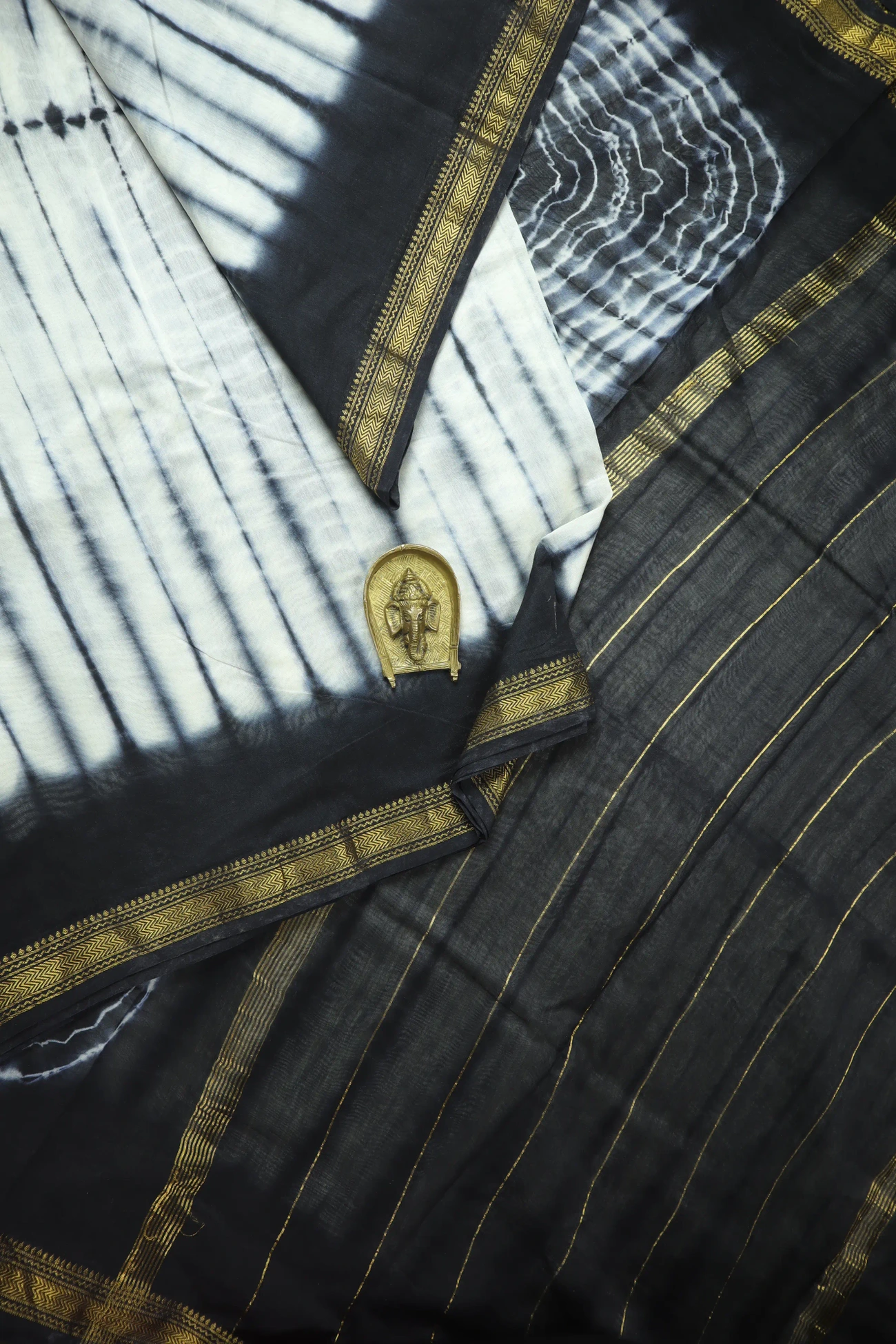off-white-batik-maheshwari-silk-cotton-mh000319-a
