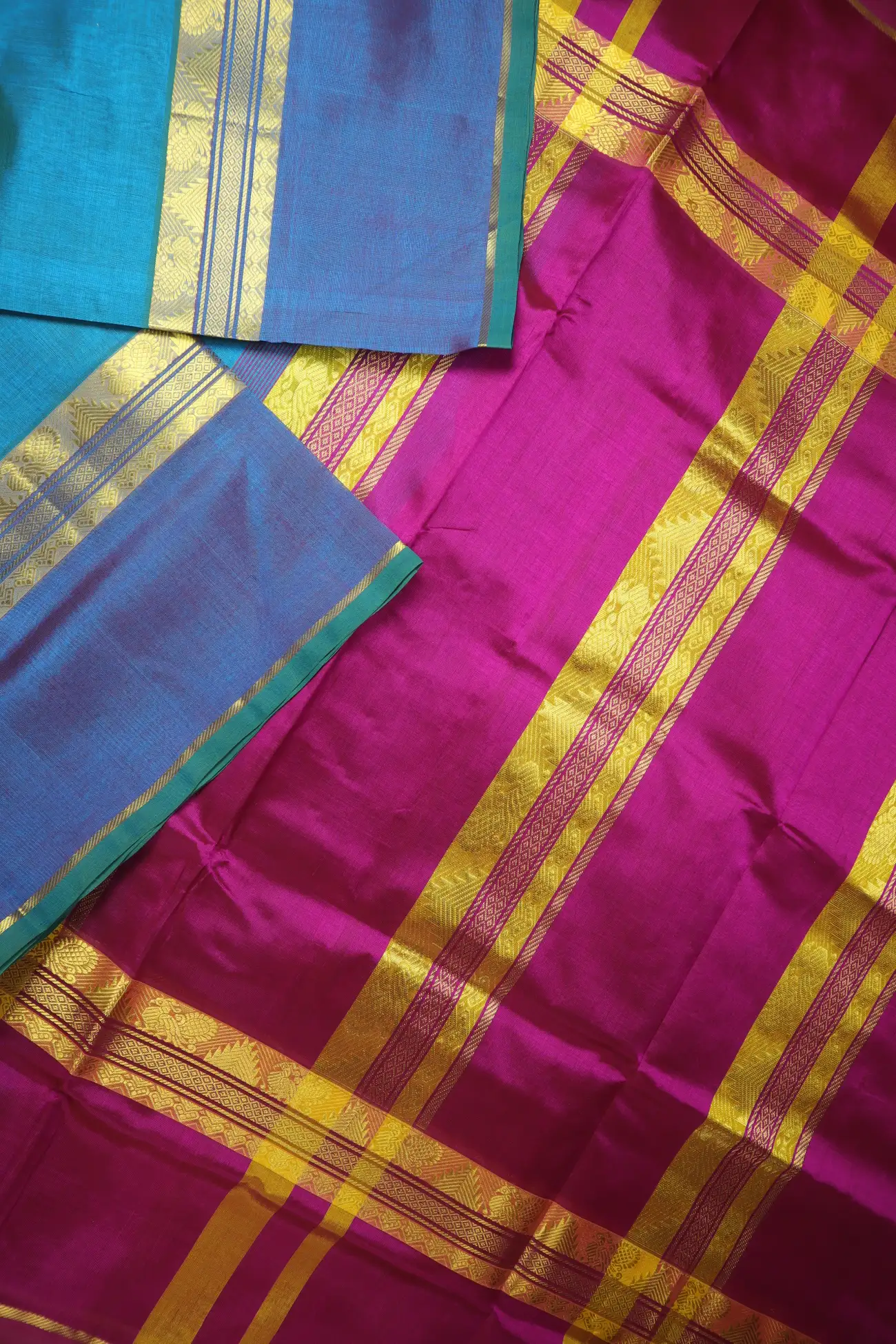 deep-sky-blue-peacock-temple-kanchi-silk-cotton-saree-sc003054-b