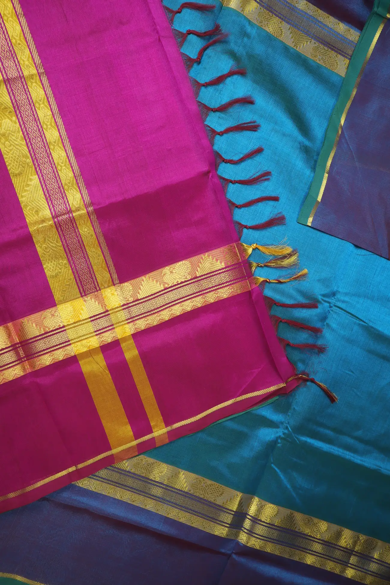 deep-sky-blue-peacock-temple-kanchi-silk-cotton-saree-sc003054-d