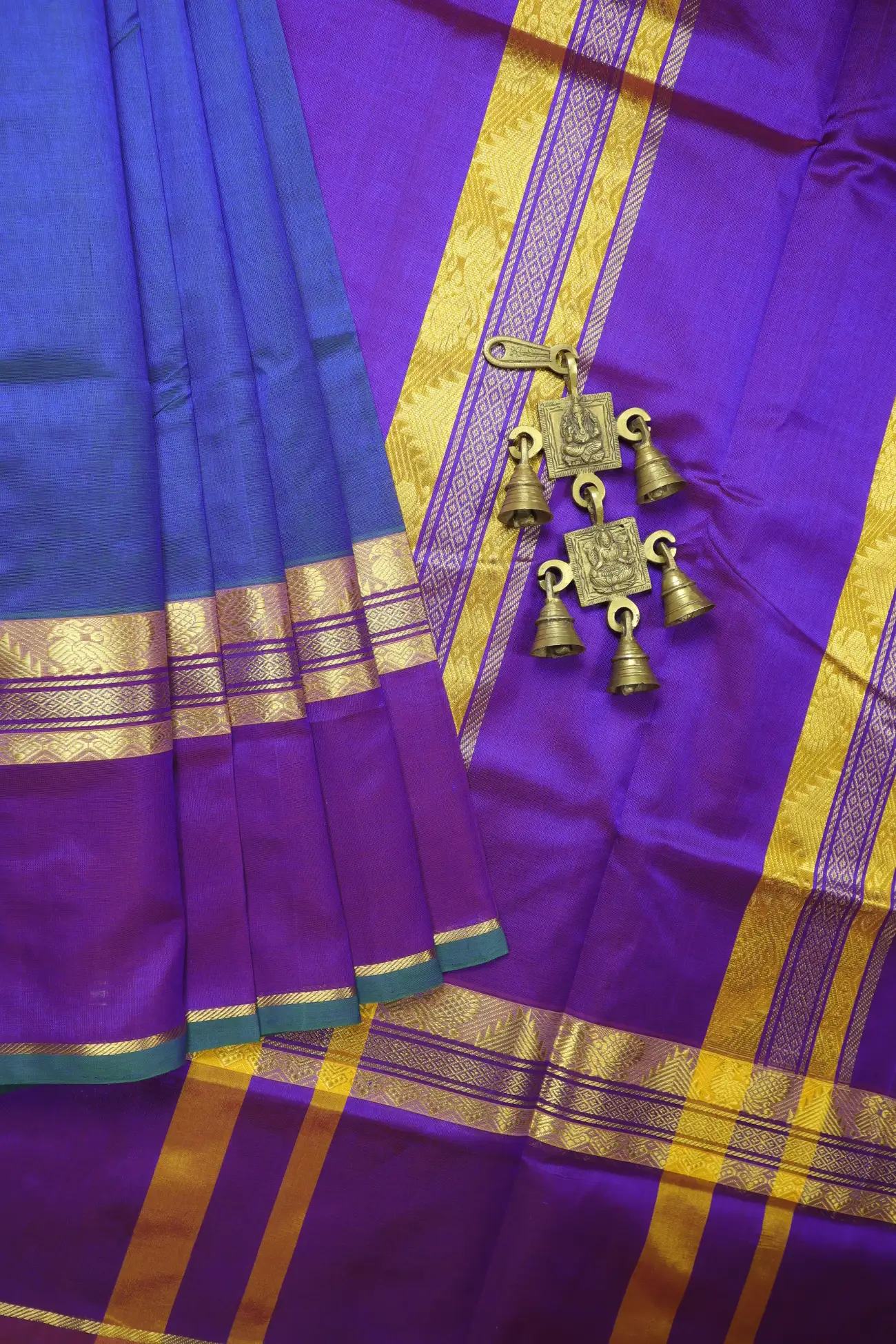 blue-peacock-temple-kanchi-silk-cotton-saree-sc003055-a