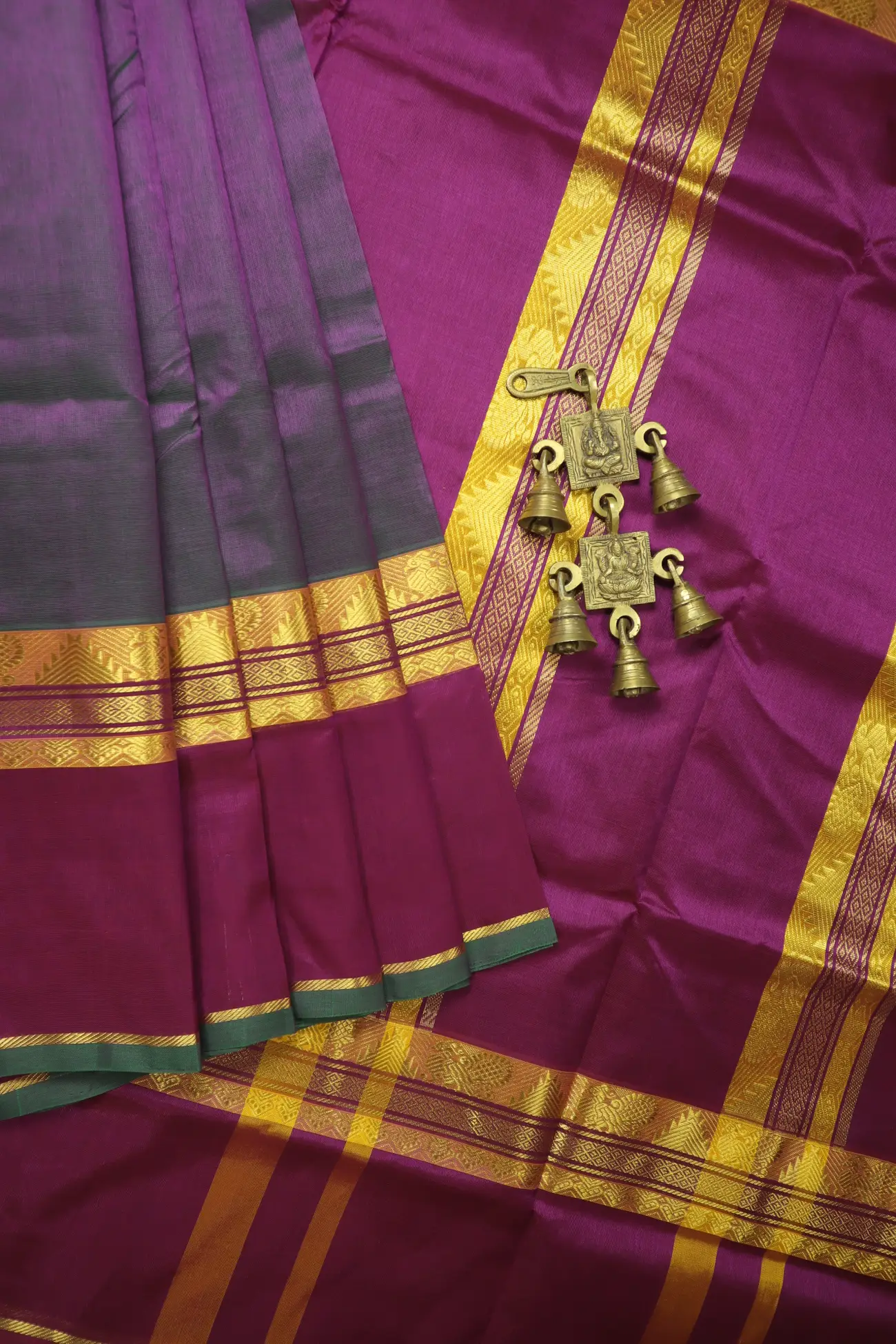 purple-peacock-temple-kanchi-silk-cotton-saree-sc003053-a