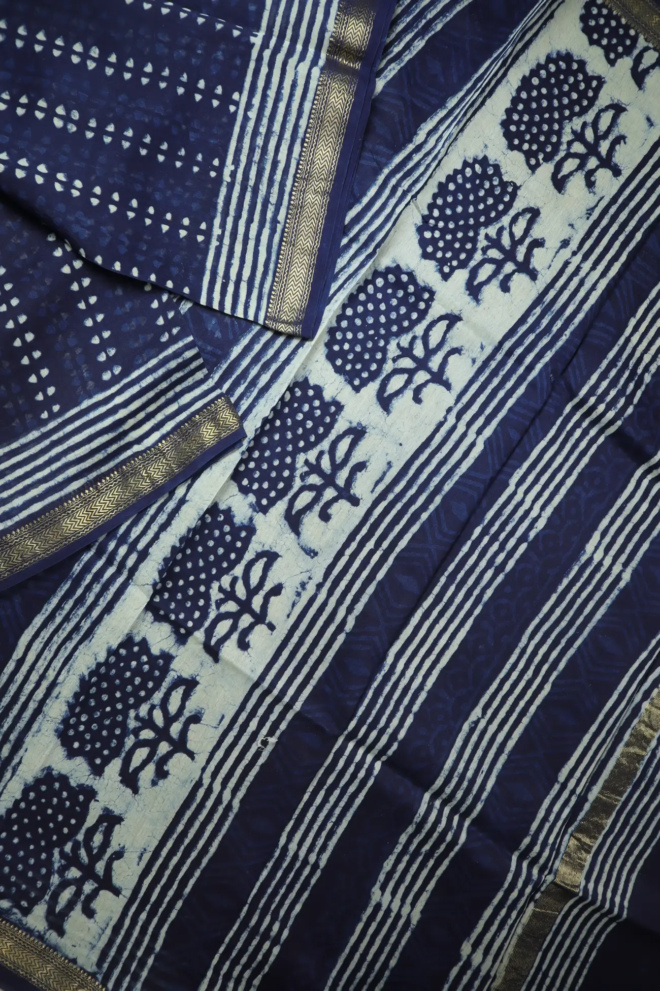 navy-zigzag-maheshwari-silk-cotton-mh000316-b