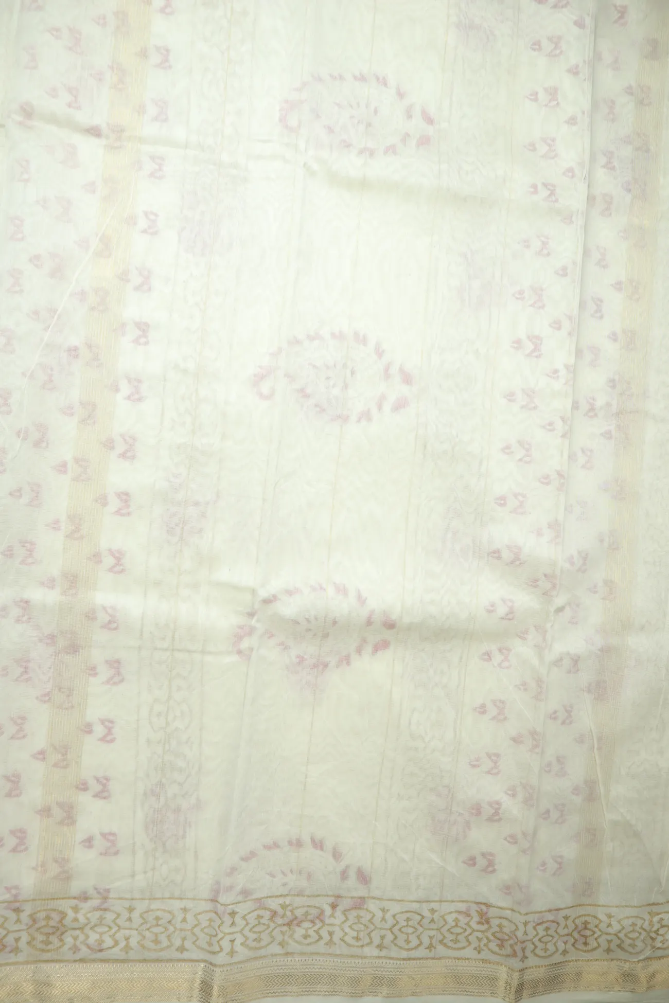 white-flower-maheshwari-silk-cotton-mh000295-c