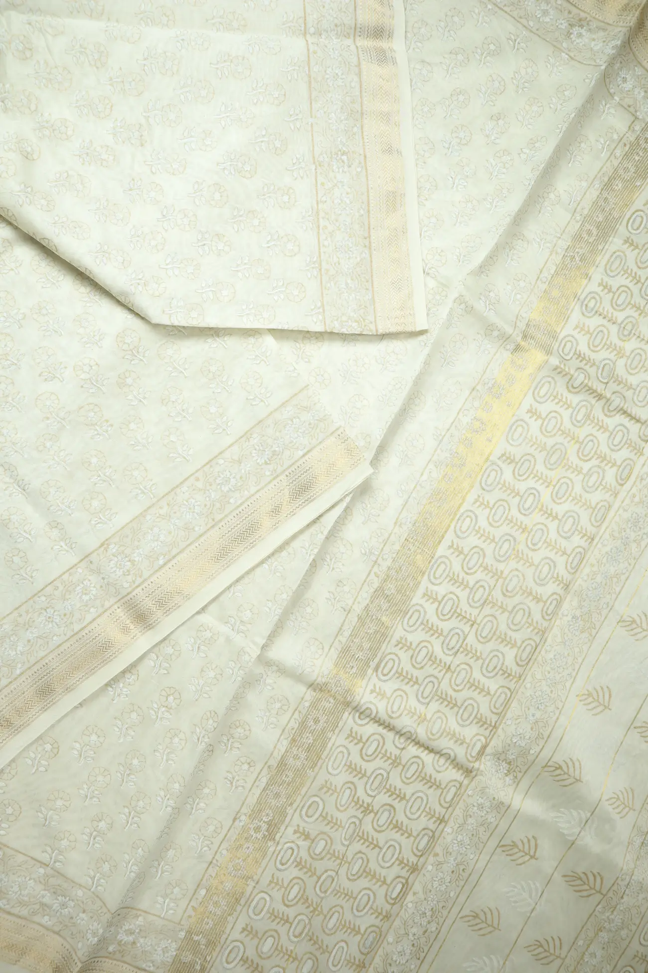 off-white-flower-maheshwari-silk-cotton-mh000294-b