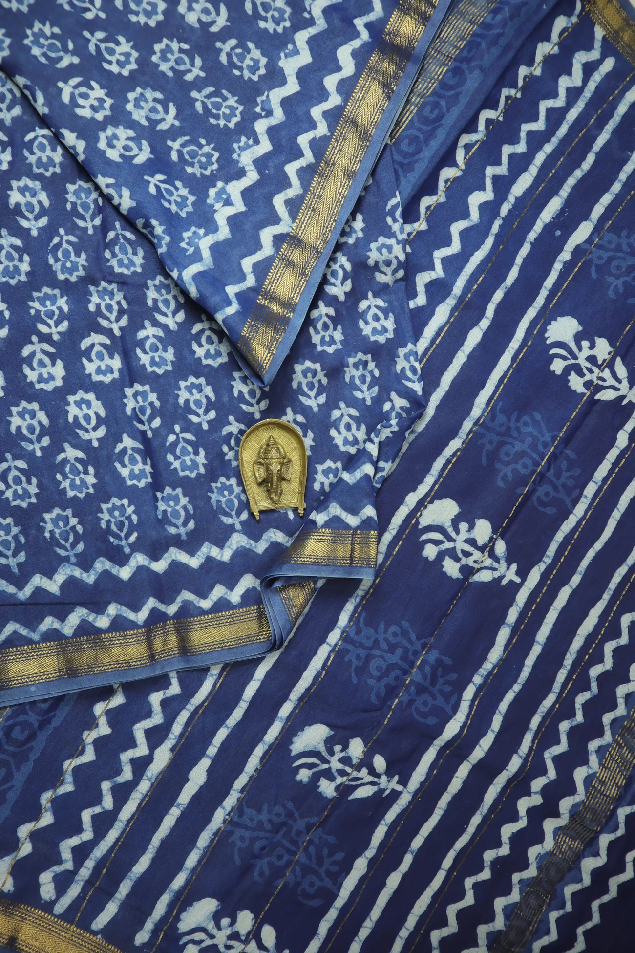 royal-blue-flower-maheshwari-silk-cotton-mh000307-a