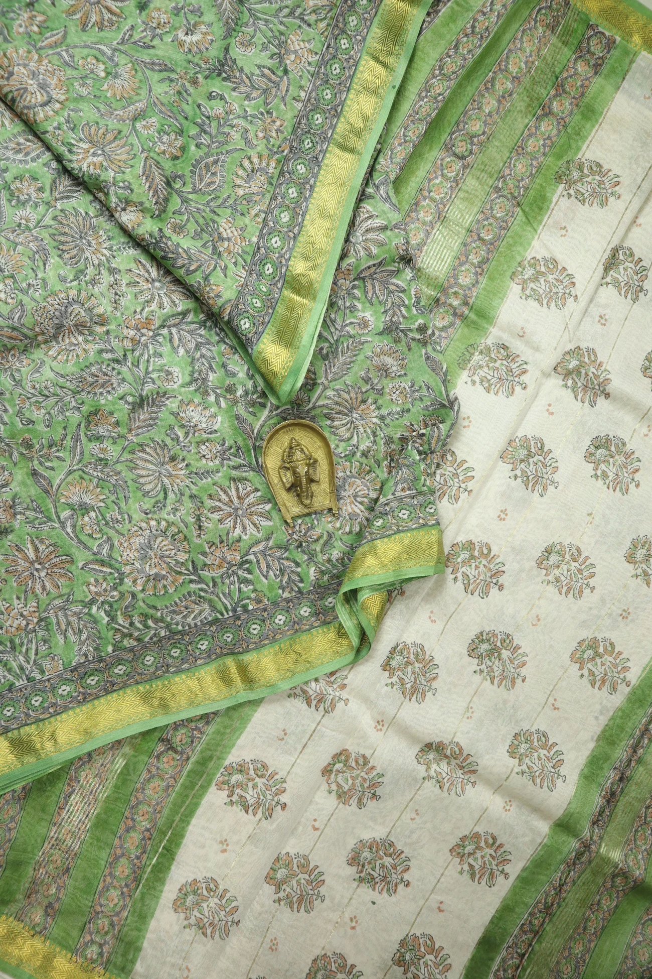 light-green-flower-maheshwari-silk-cotton-mh000302-a