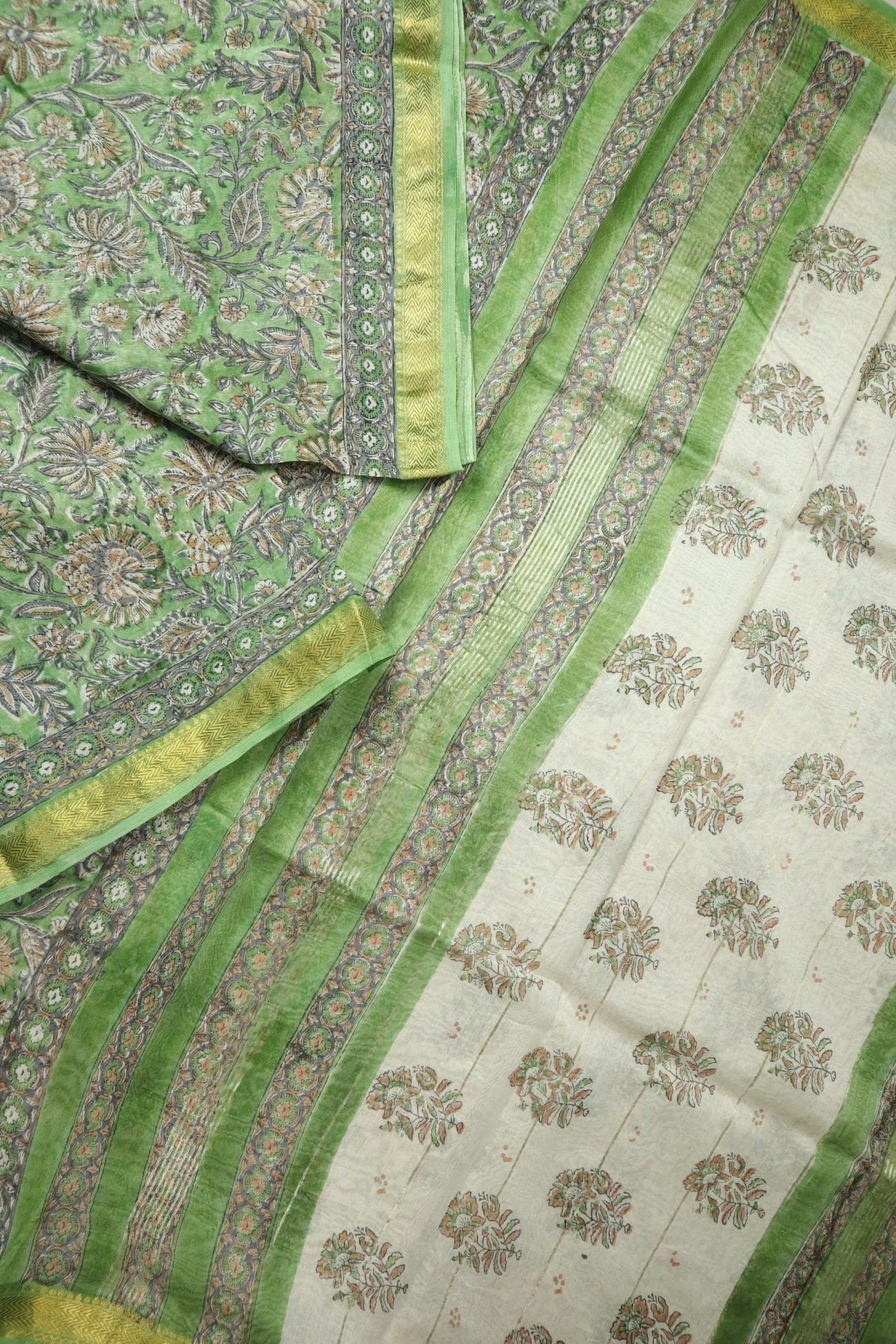 light-green-flower-maheshwari-silk-cotton-mh000302-b
