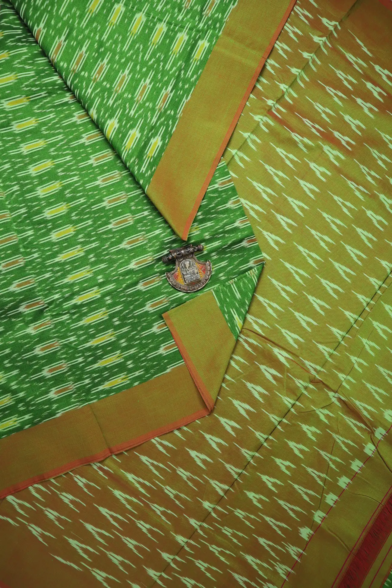 green-ikat-ikat-saree-is001460-a