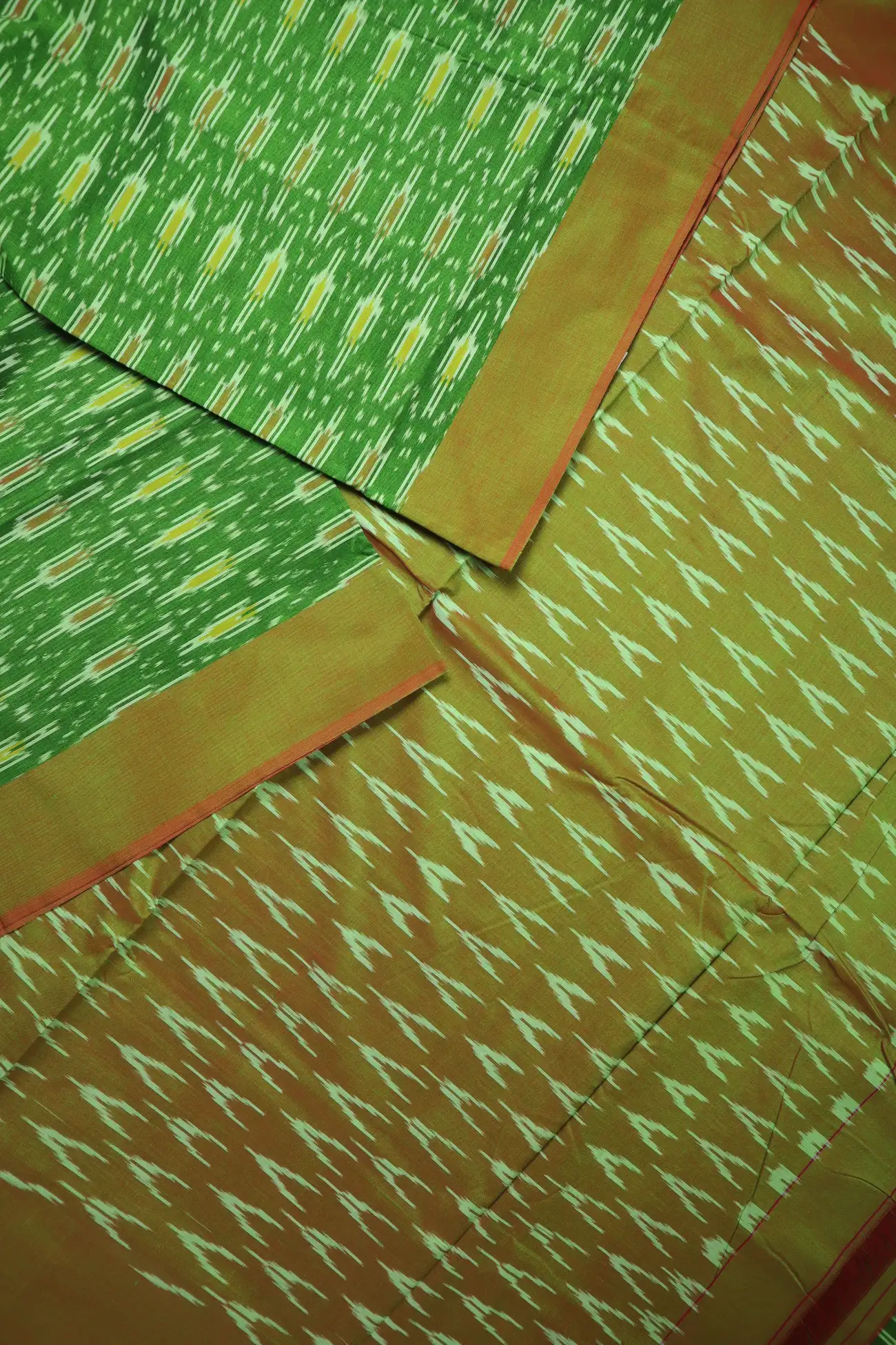 green-ikat-ikat-saree-is001460-b