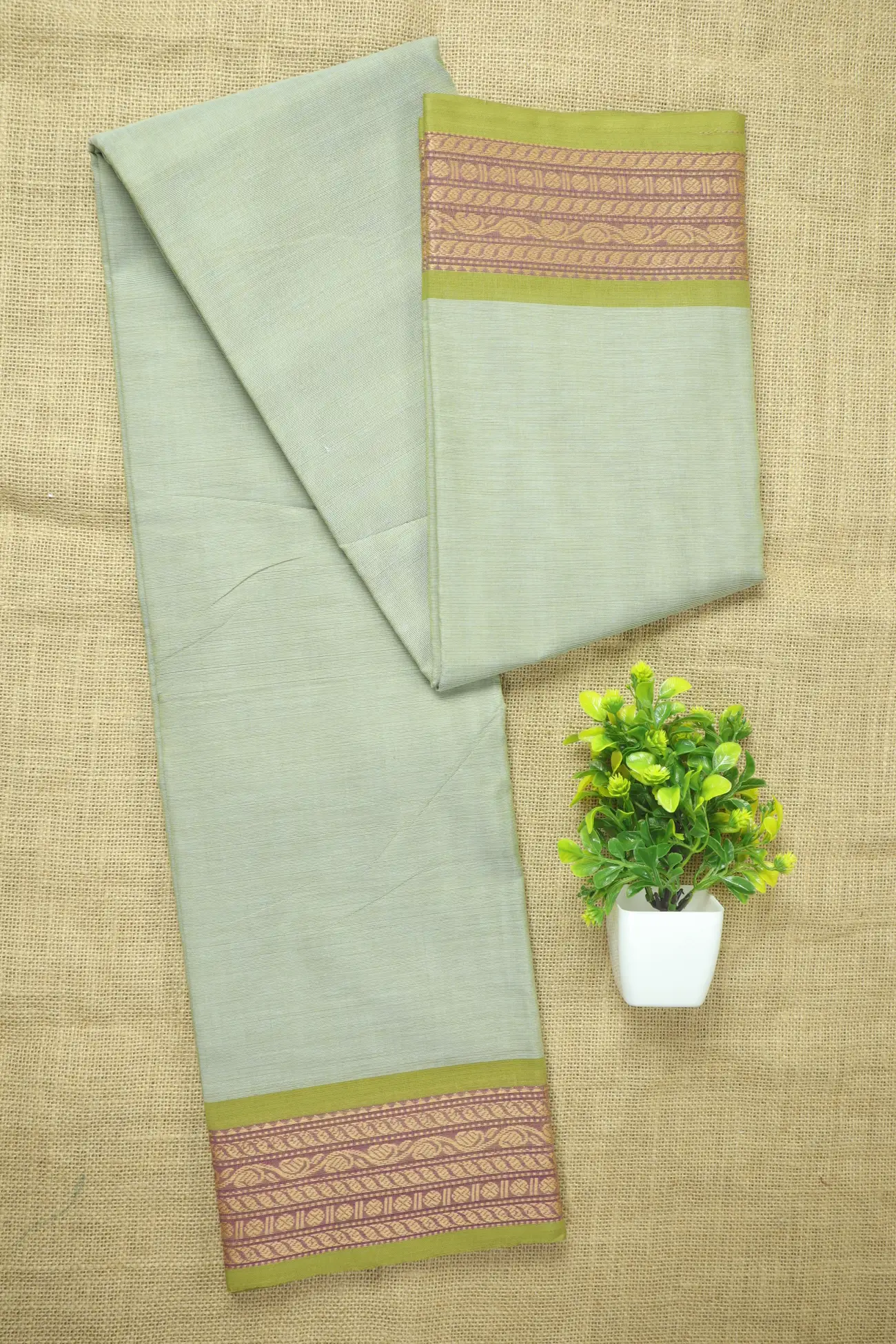 pista-green-ruthratcham-malarkodi-saree-mk008350-a