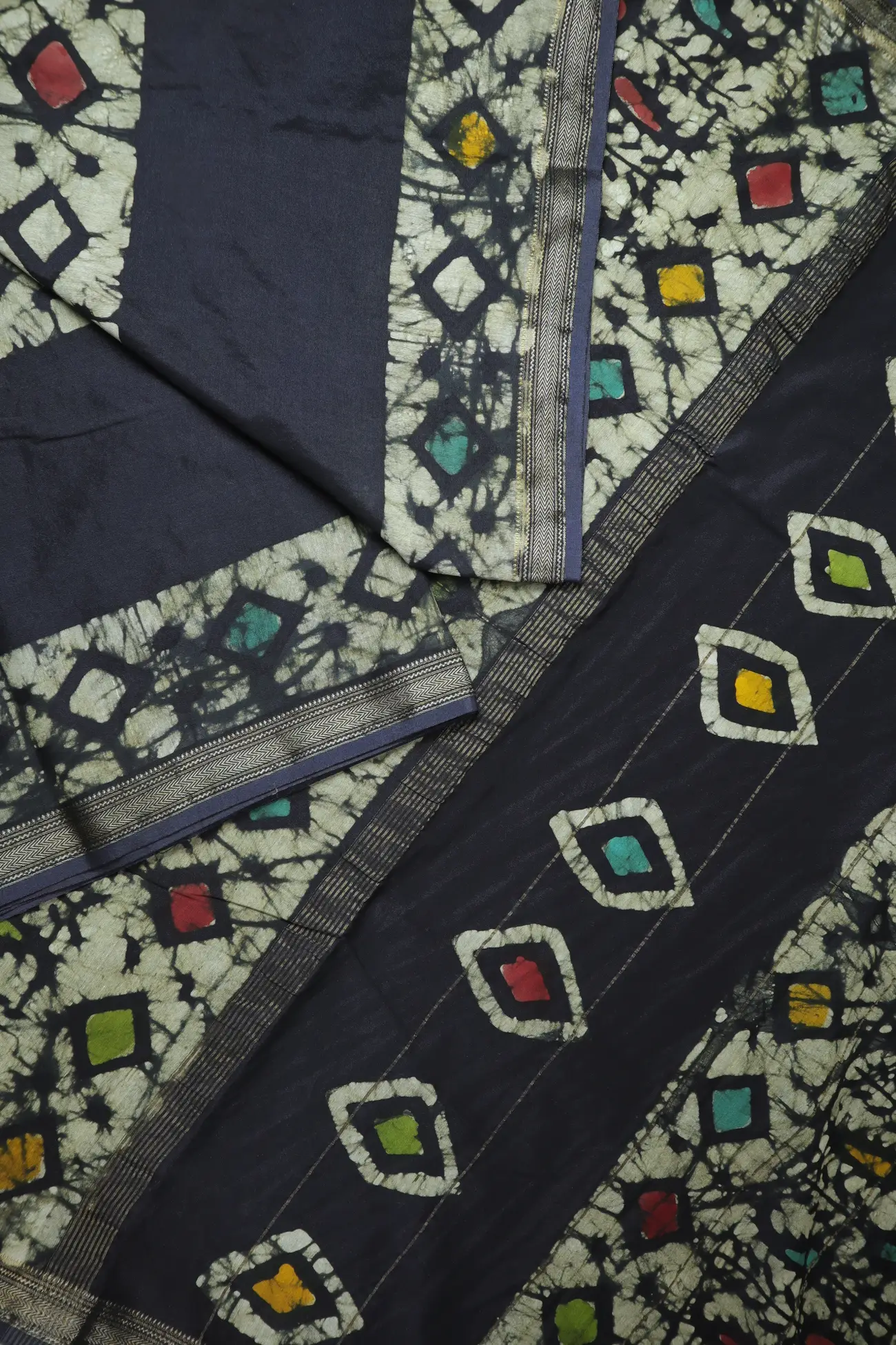 black-batik-maheshwari-silk-cotton-mh000333-b