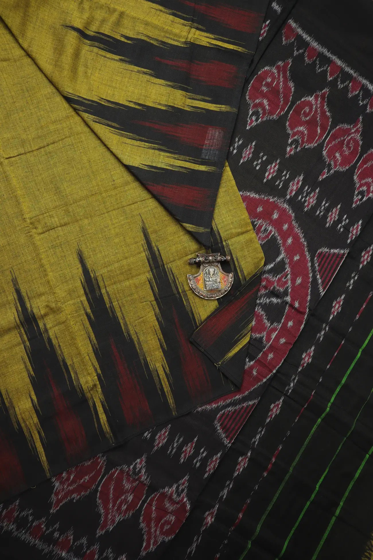 brown-temple-pochampally-saree-is001413-a
