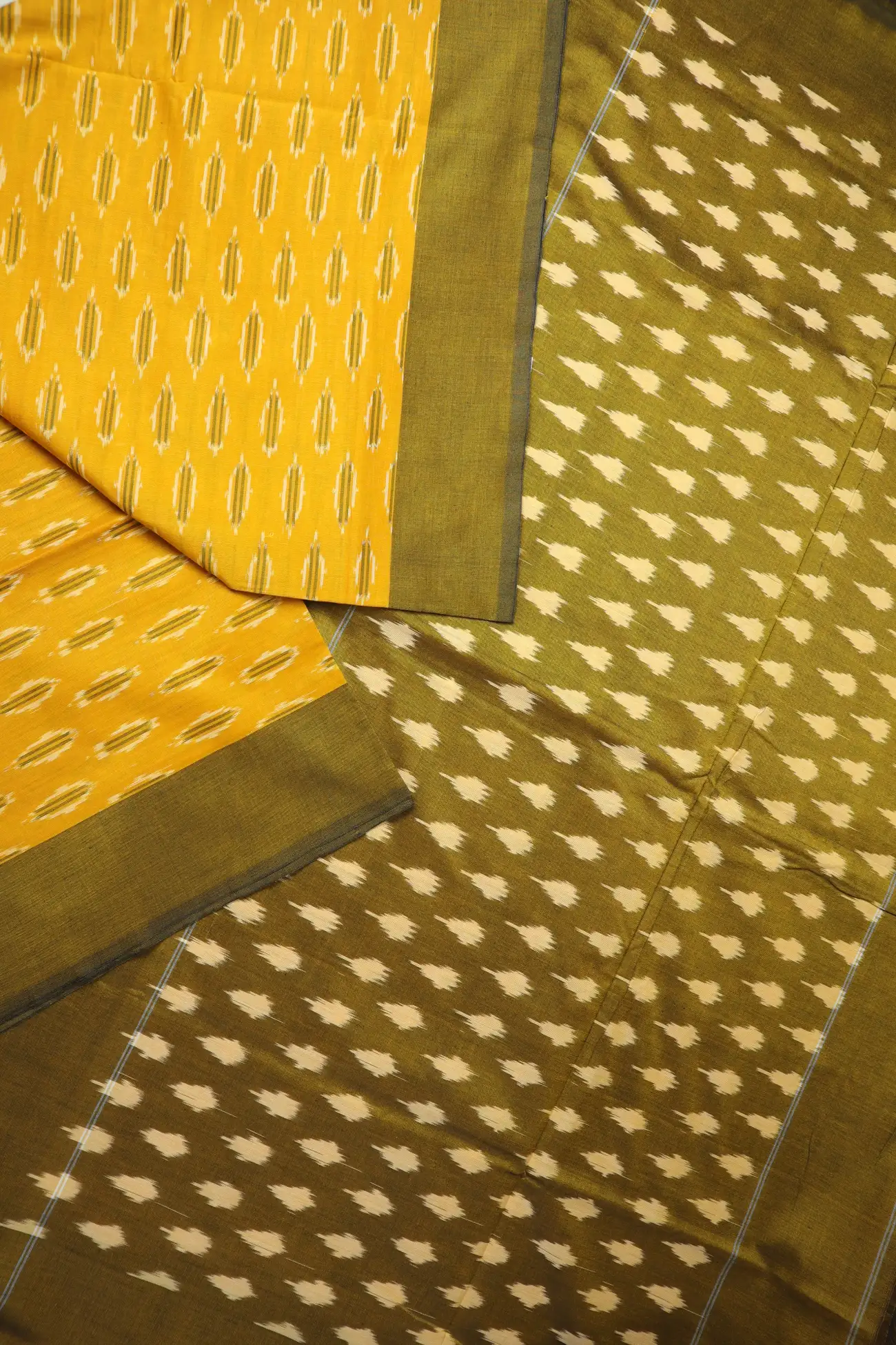 mustard-ikat-ikat-saree-is001427-b