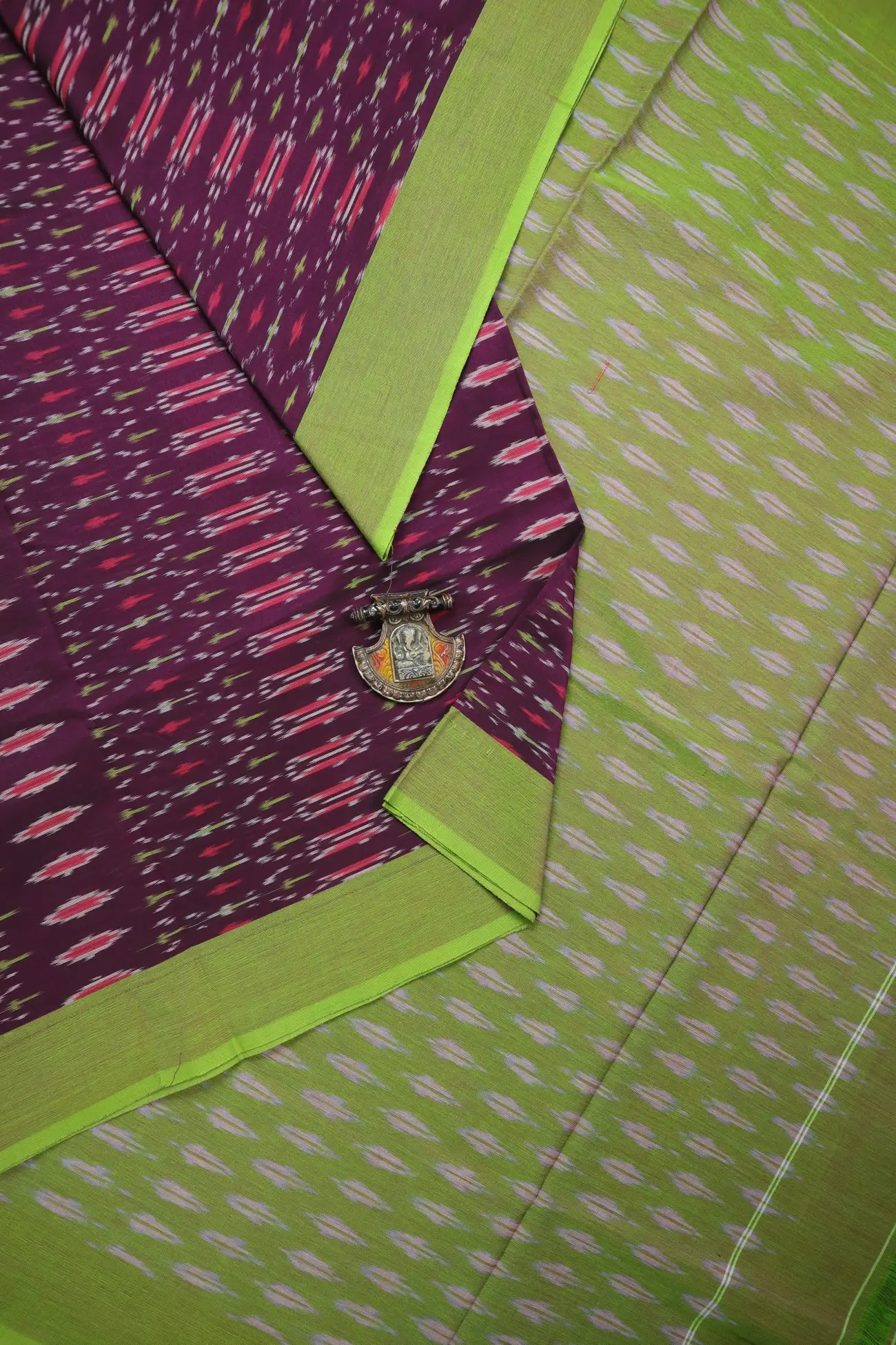 magenta-ikat-ikat-saree-is001474-a