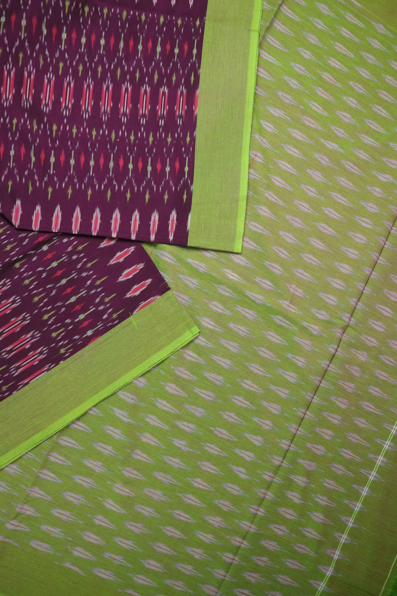 magenta-ikat-ikat-saree-is001474-b