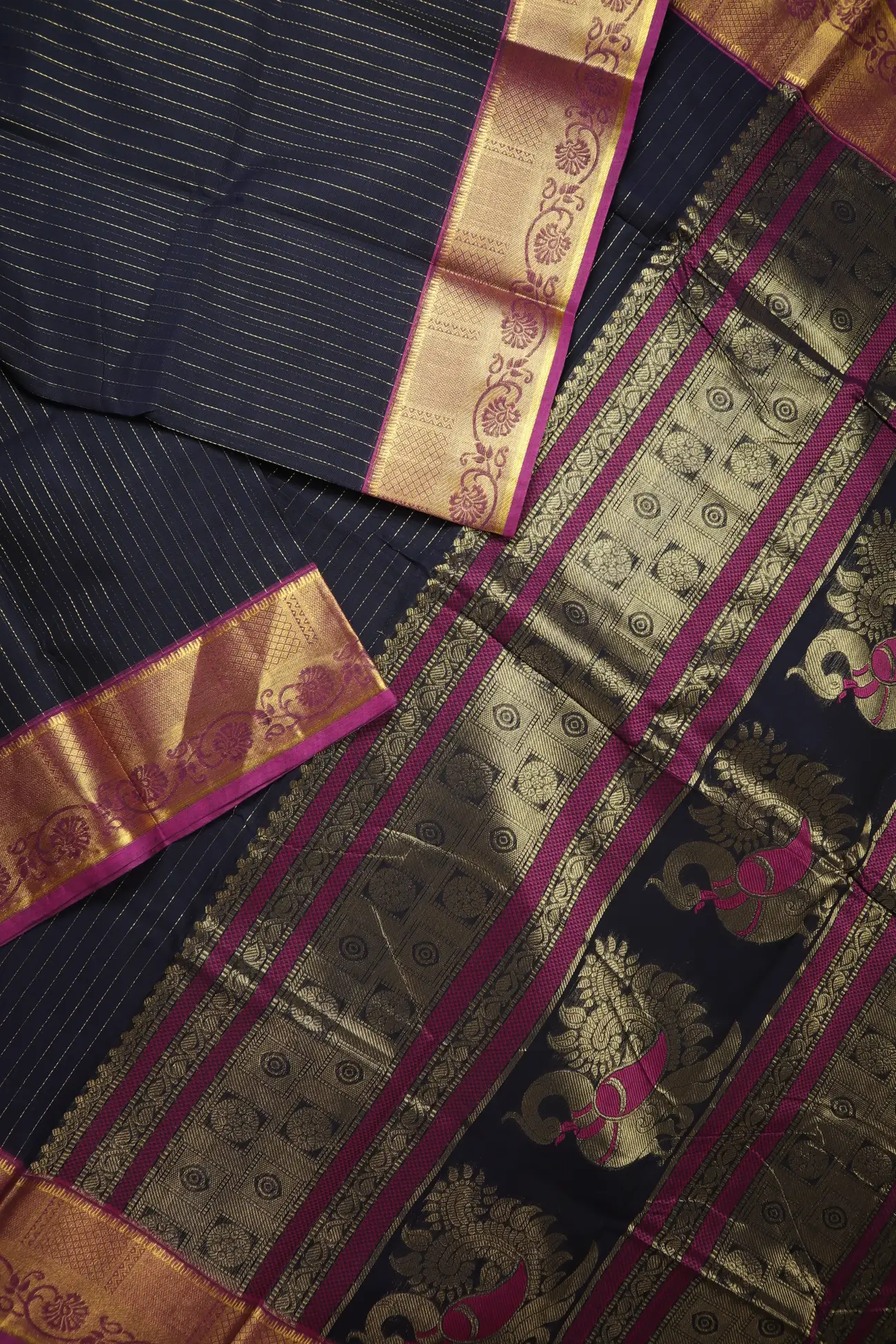 navy-flower-kanchi-cotton-saree-uu005612-b