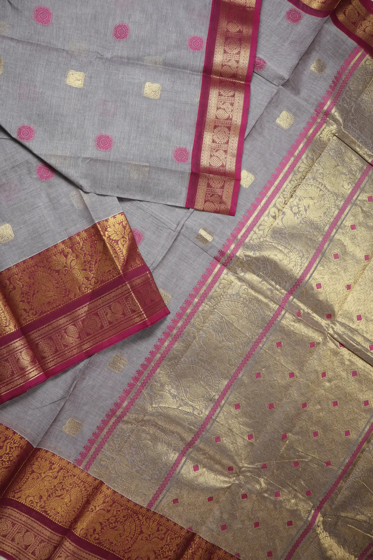 gray-mango-kanchi-cotton-saree-uu005597-b