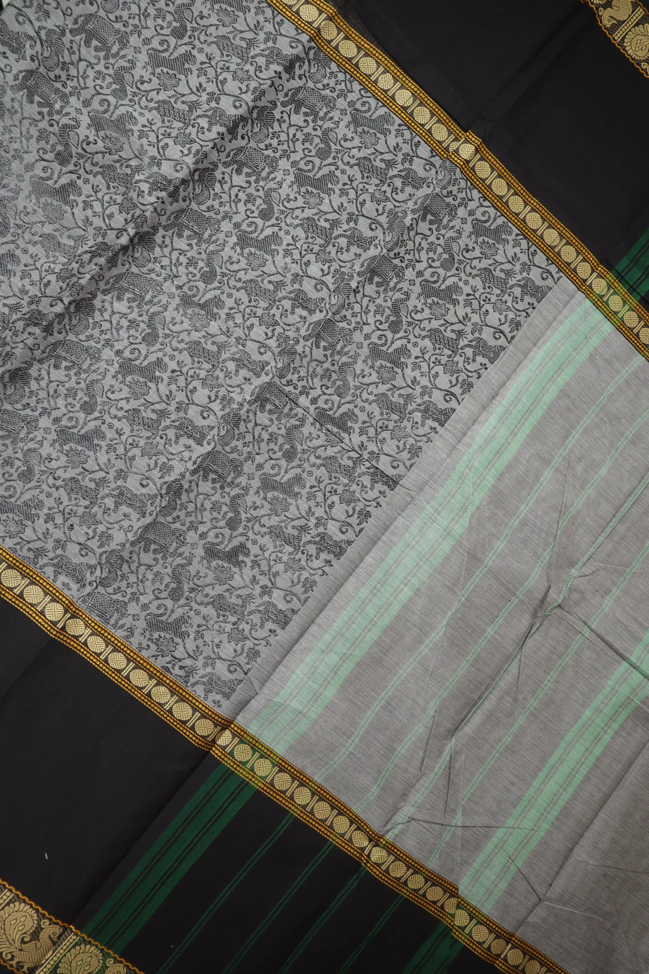 dim-gray-vanasingaram-kanchi-cotton-saree-uu005547-c