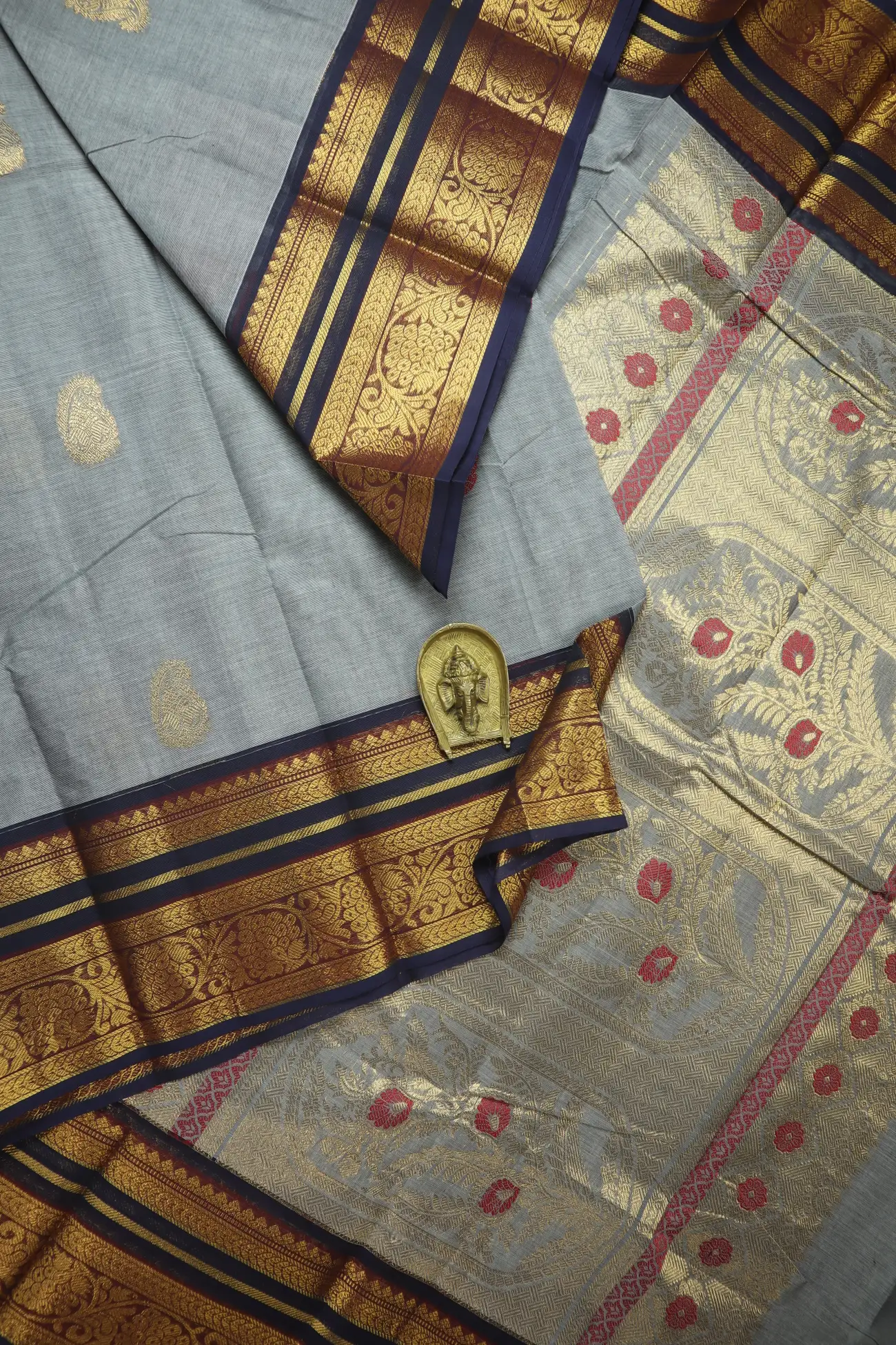 gray-mango-kanchi-cotton-saree-uu005572-a