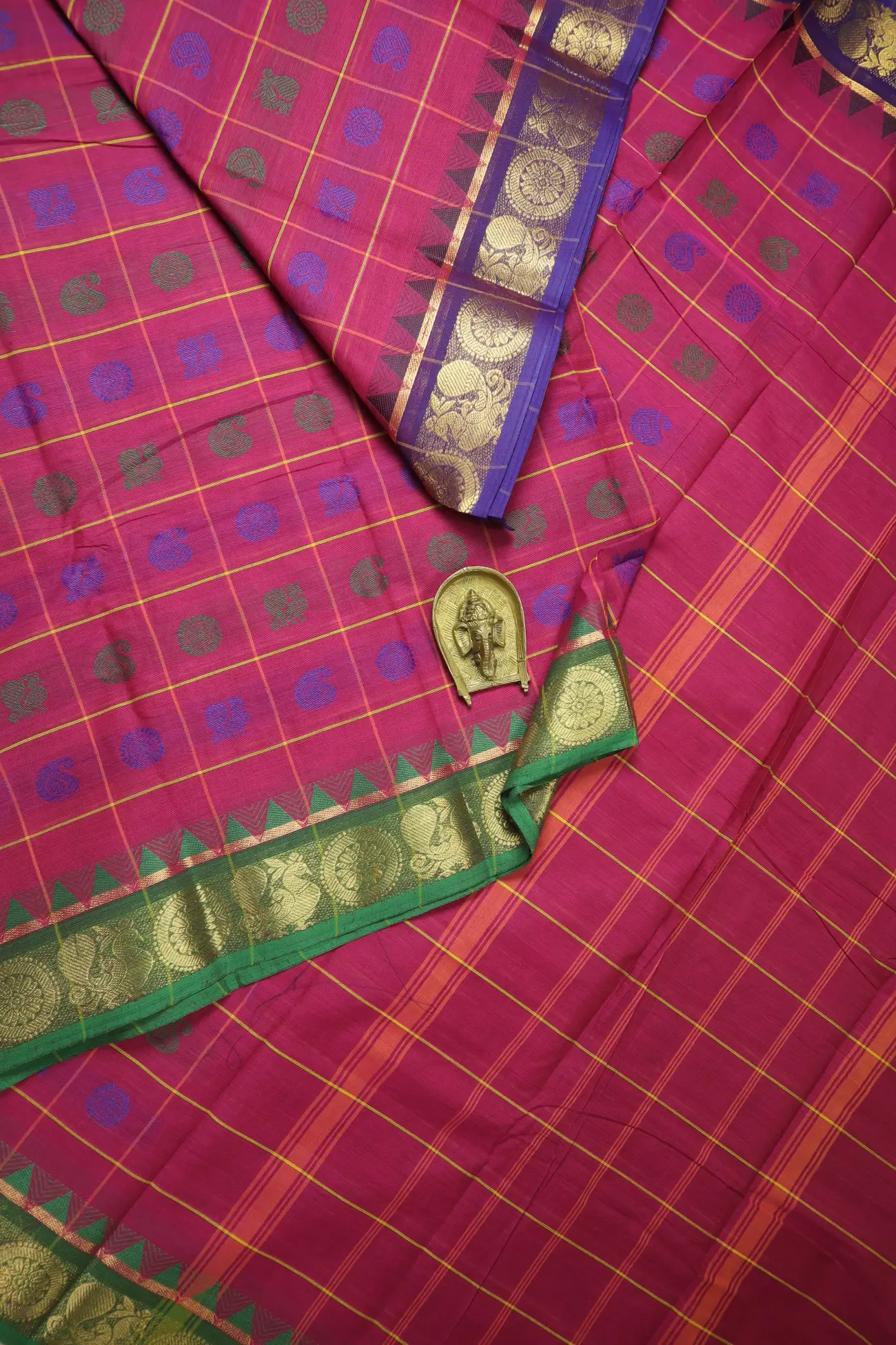 magenta-peacock-kanchi-cotton-saree-uu005558-a
