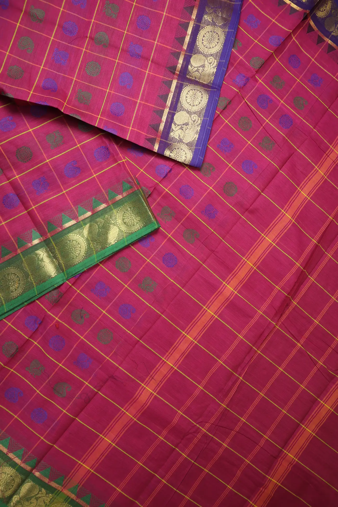 magenta-peacock-kanchi-cotton-saree-uu005558-b