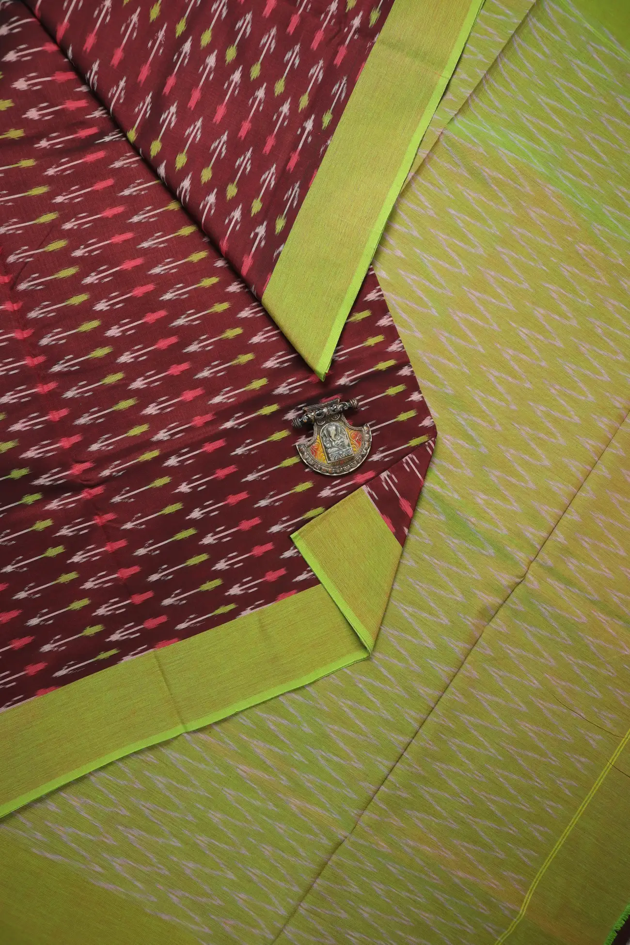 maroon-ikat-ikat-saree-is001451-a