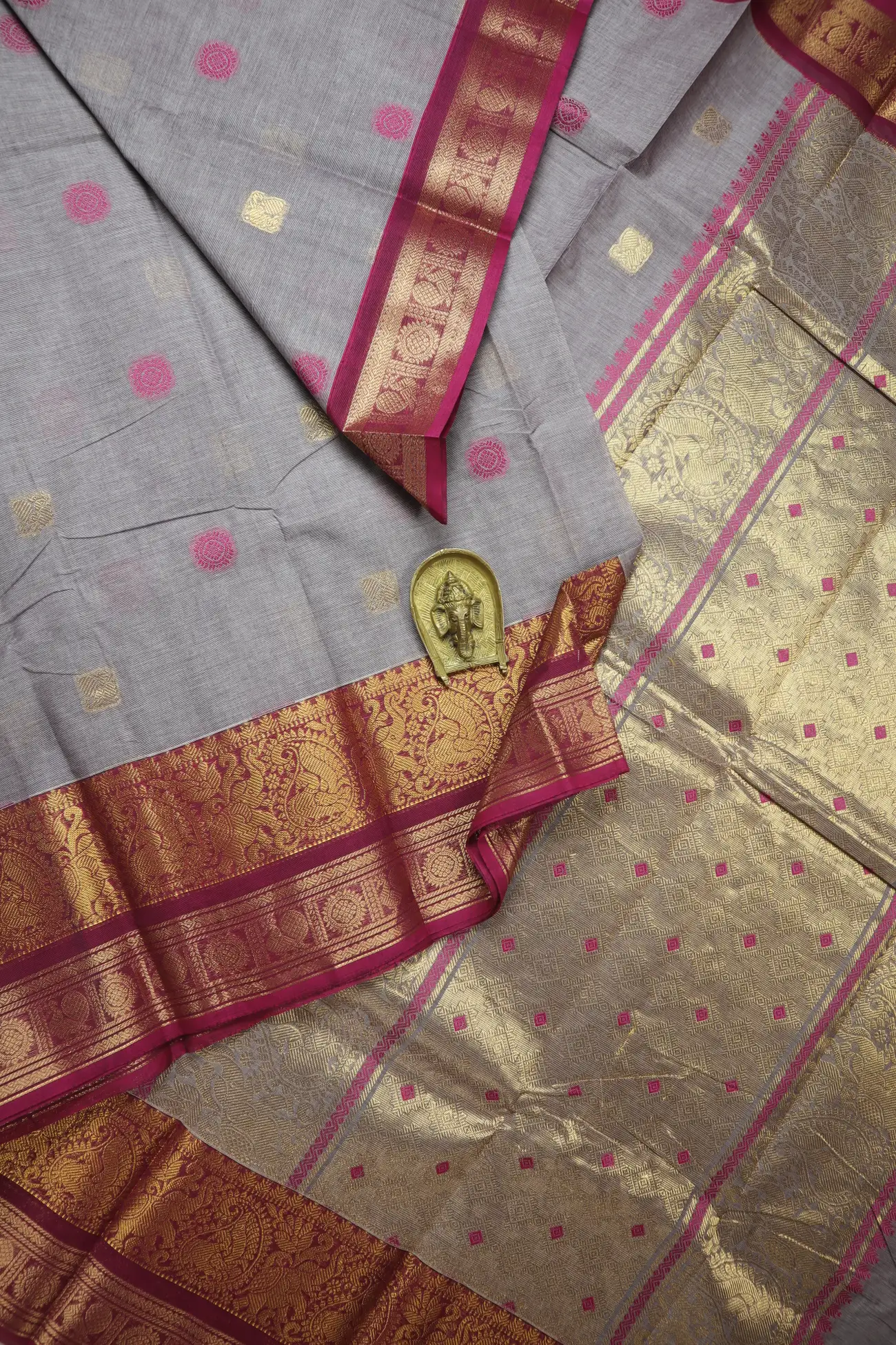 gray-mango-kanchi-cotton-saree-uu005587-a
