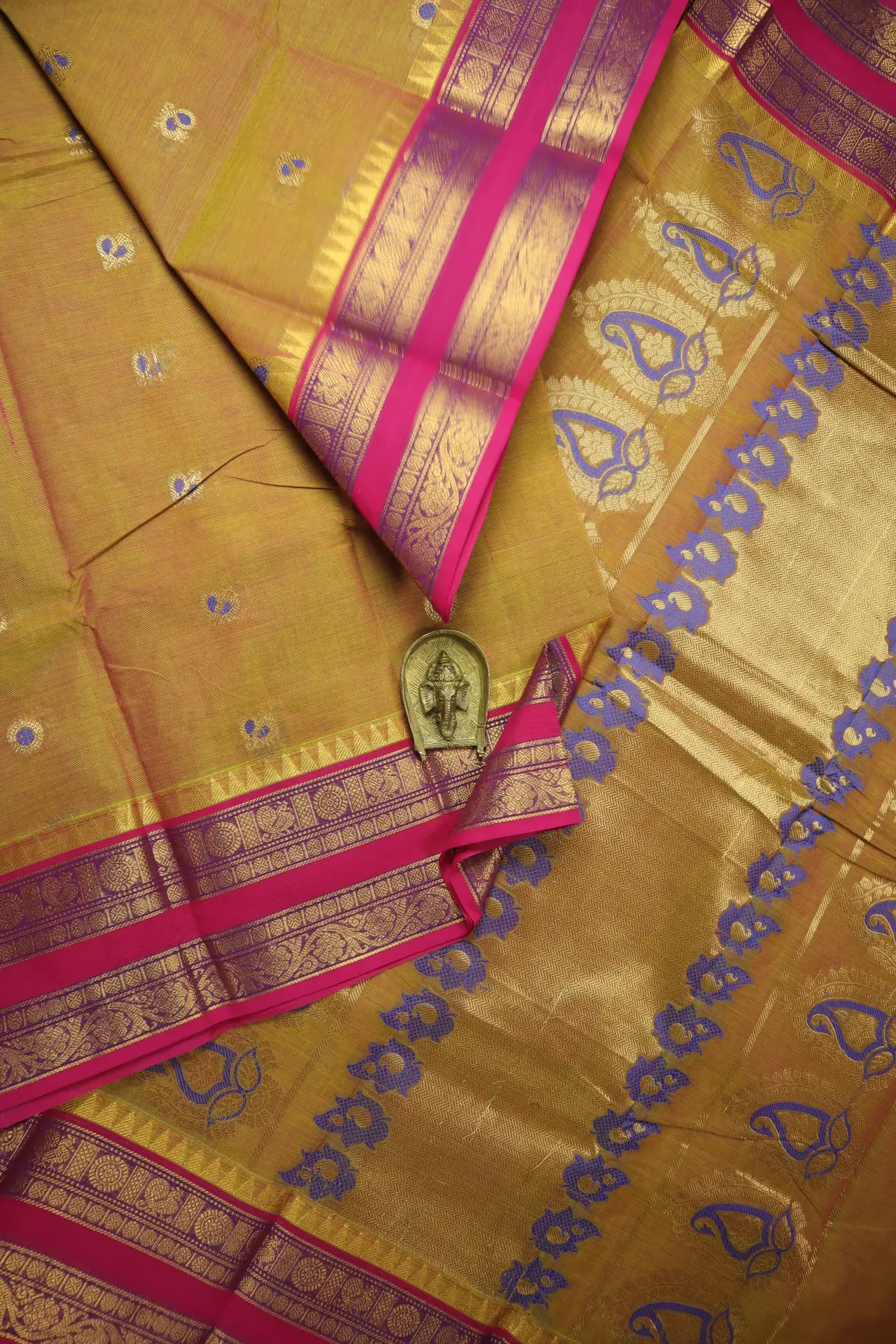 goldenrod-peacock-kanchi-cotton-saree-uu005577-a