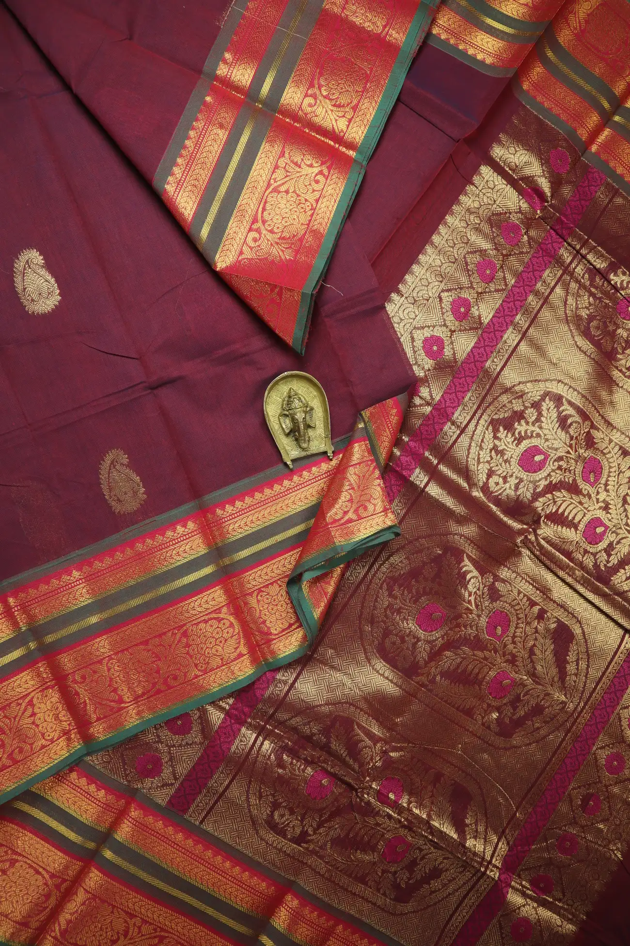 dark-maroon-mango-kanchi-cotton-saree-uu005571-a