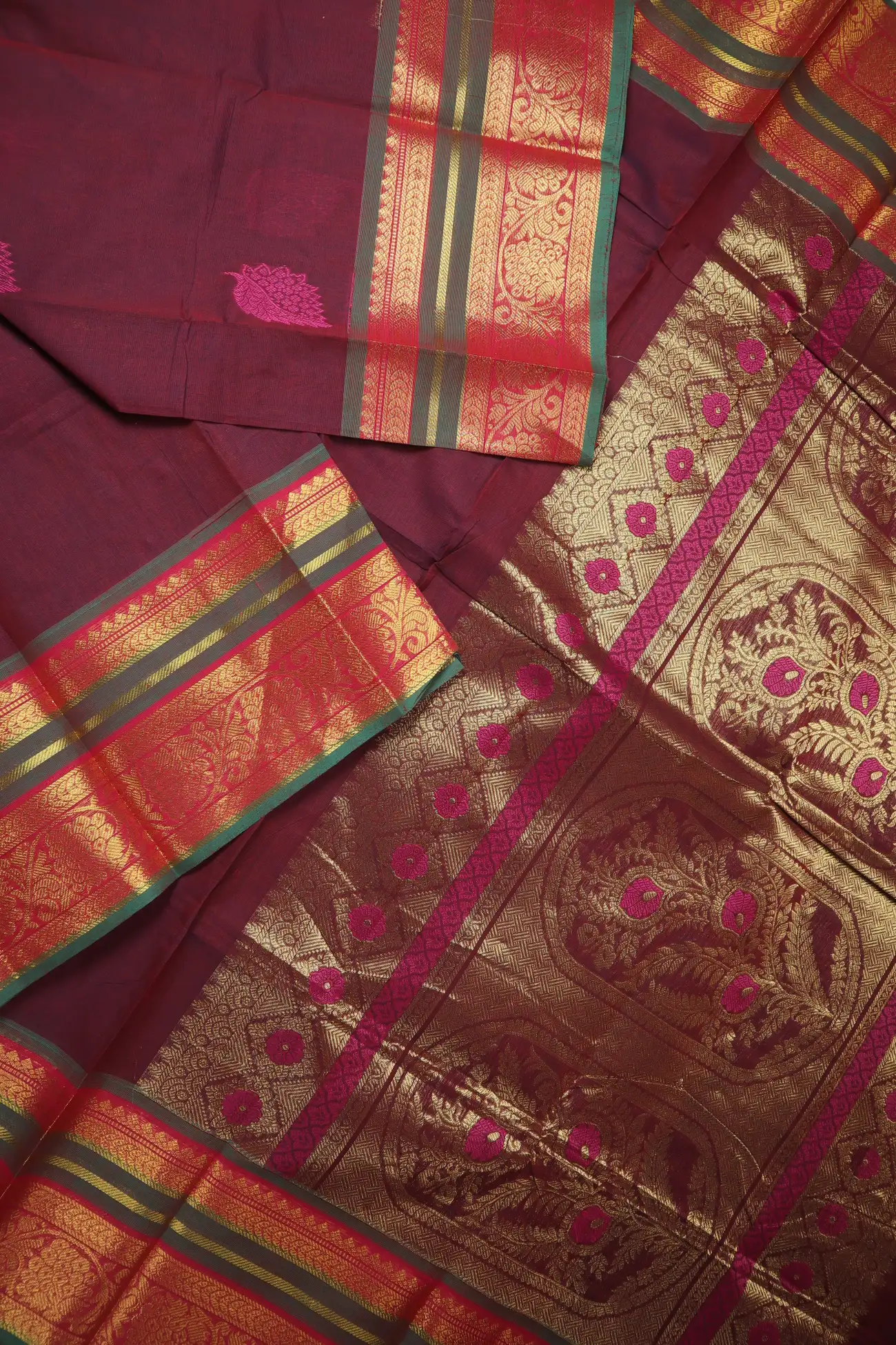 dark-maroon-mango-kanchi-cotton-saree-uu005571-b