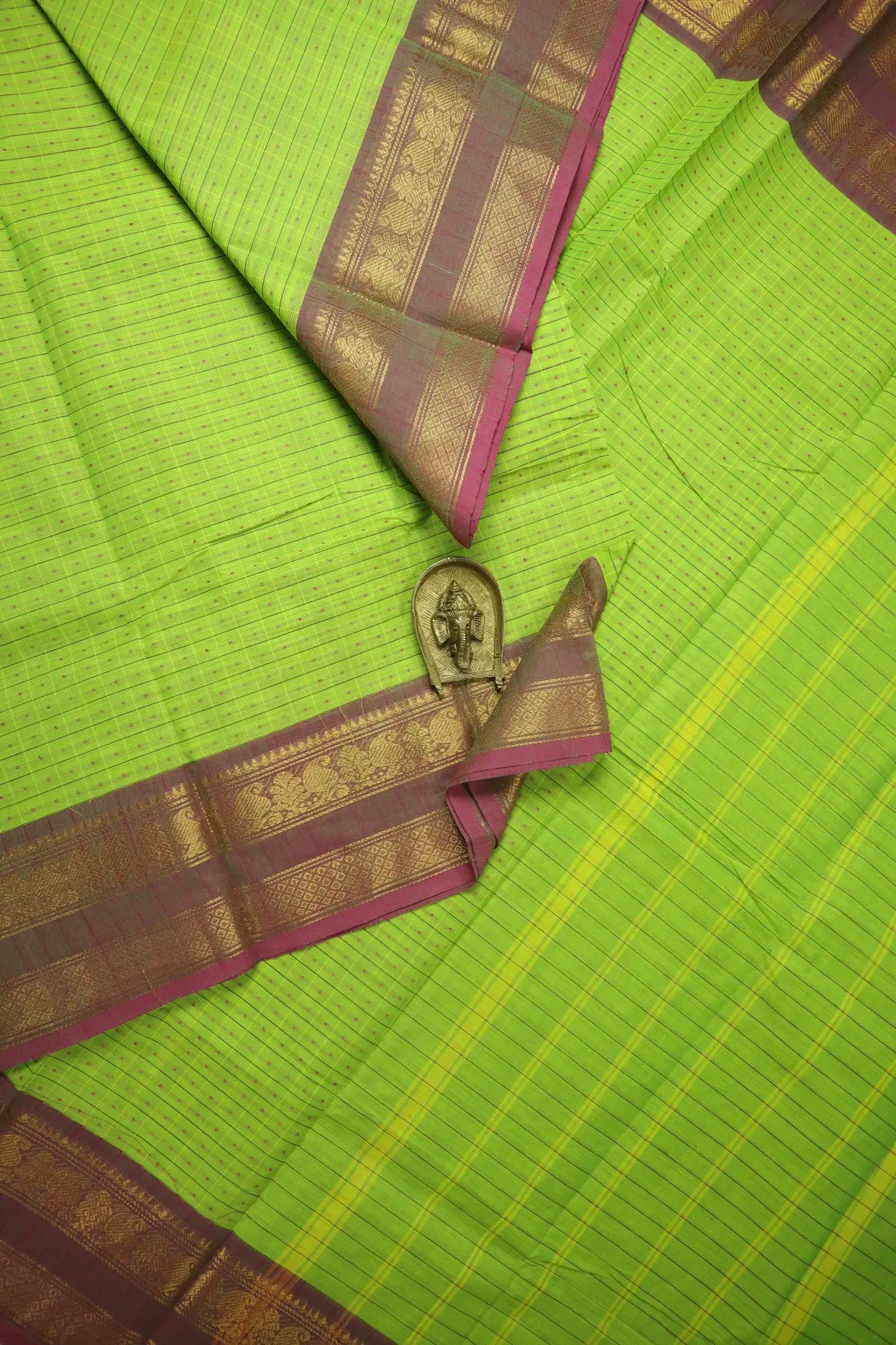 lawn-green-laksha-deepam-kanchi-cotton-saree-uu005652-a