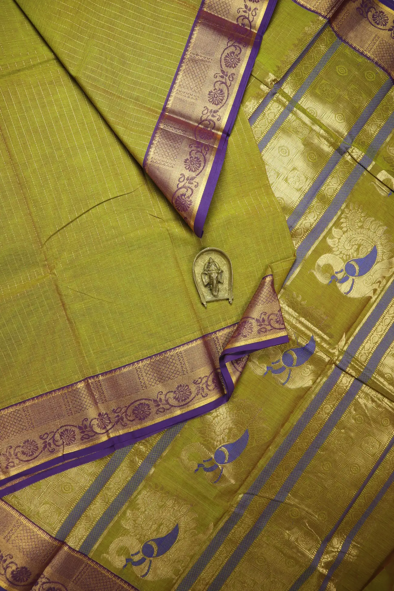 olive-drab-flower-kanchi-cotton-saree-uu005620-a