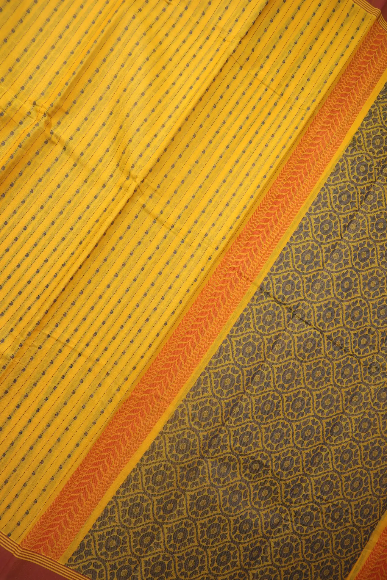 yellow-mango-coimbatore-cotton-saree-cbe000518-c