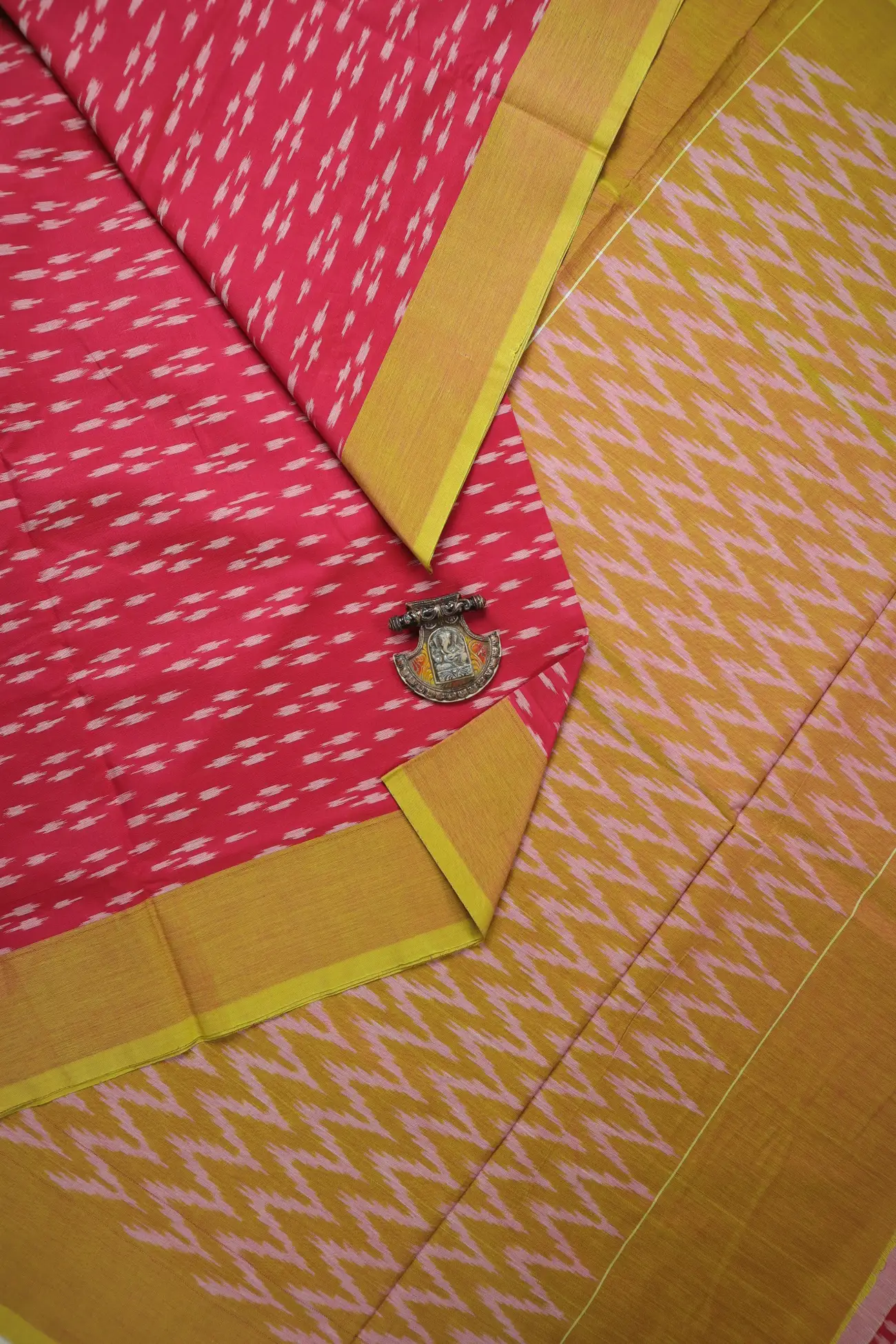 red-ikat-ikat-saree-is001463-a