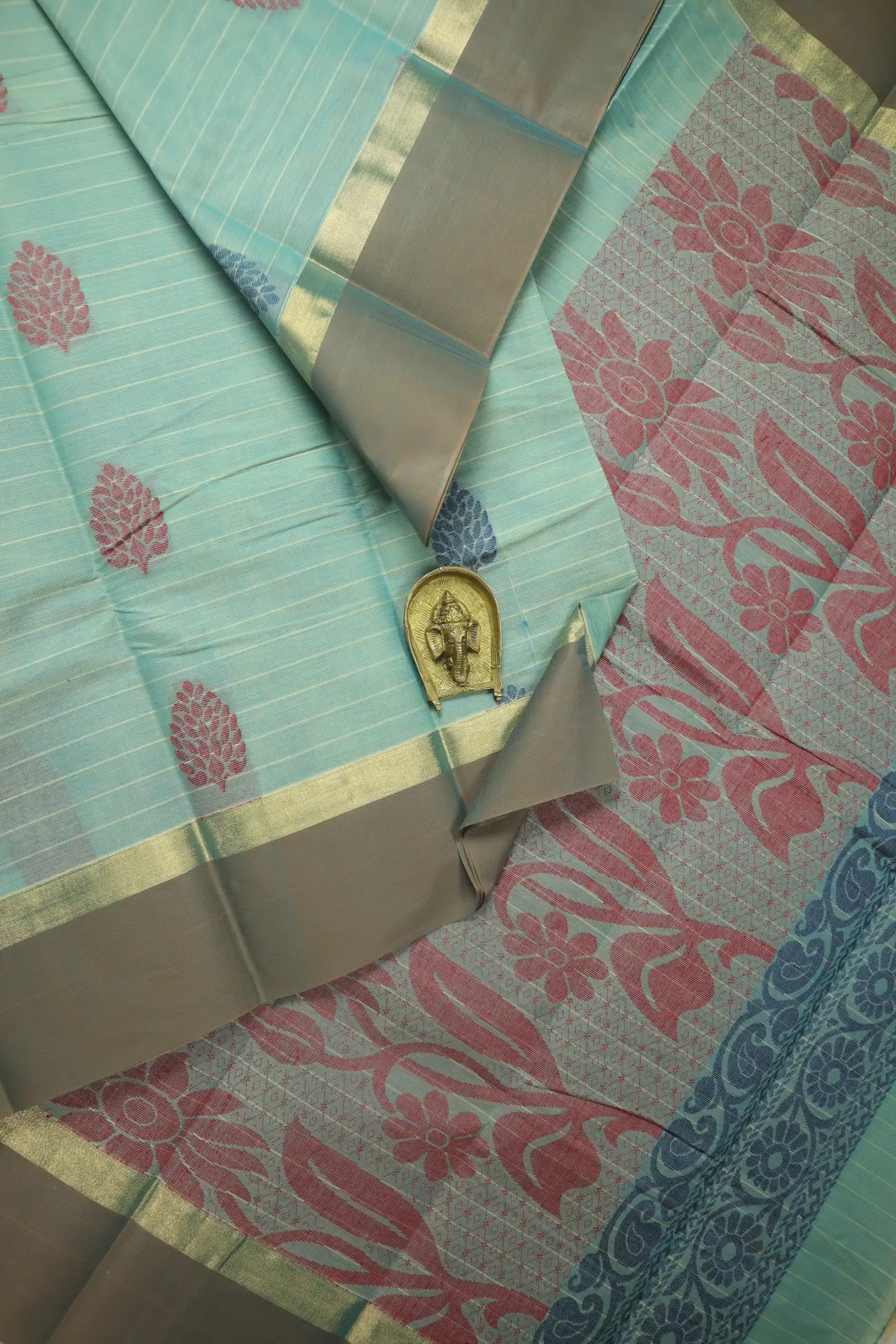 pale-turquoise-tree-coimbatore-cotton-saree-cbe000492-a
